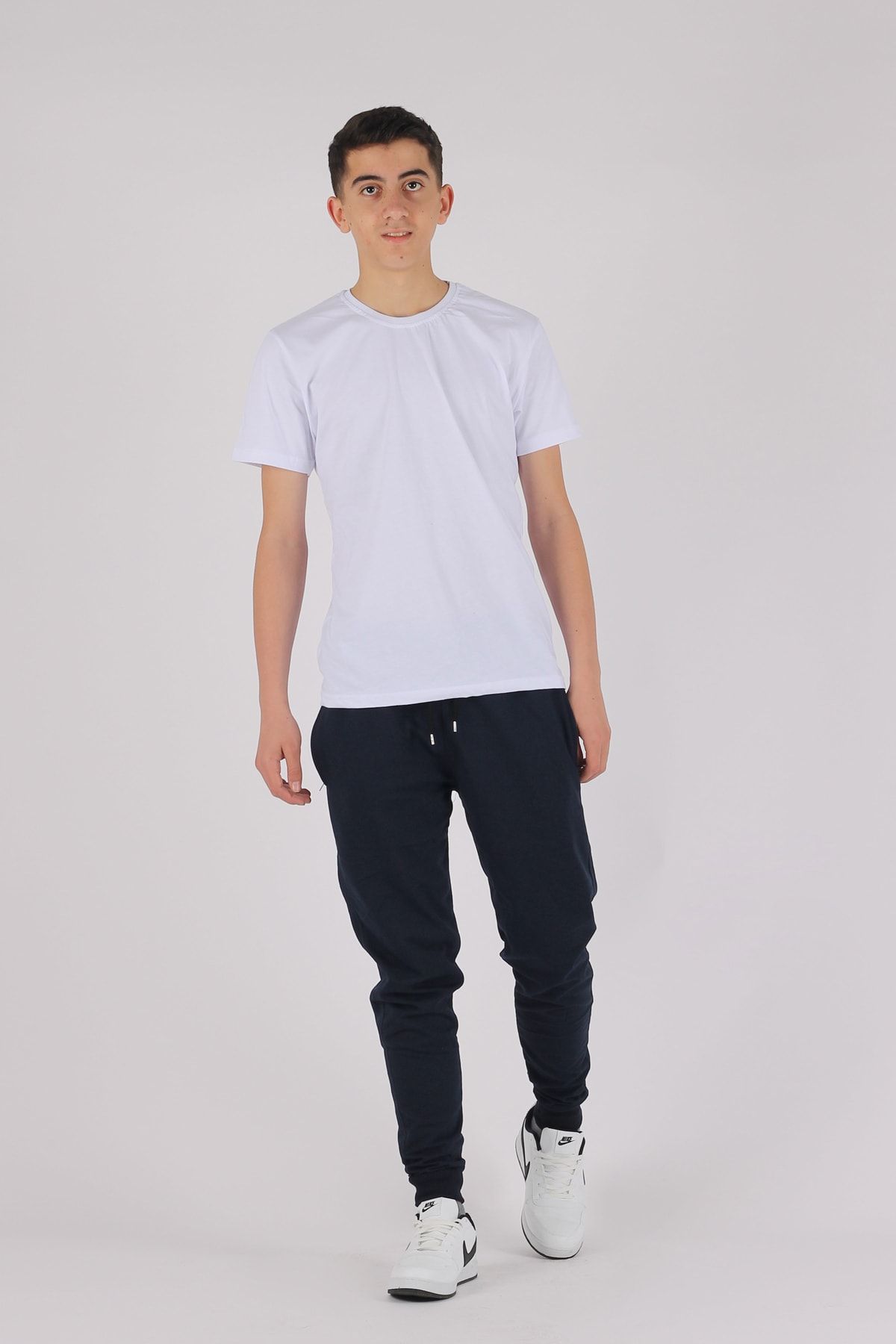 Joggers and t shirt hotsell