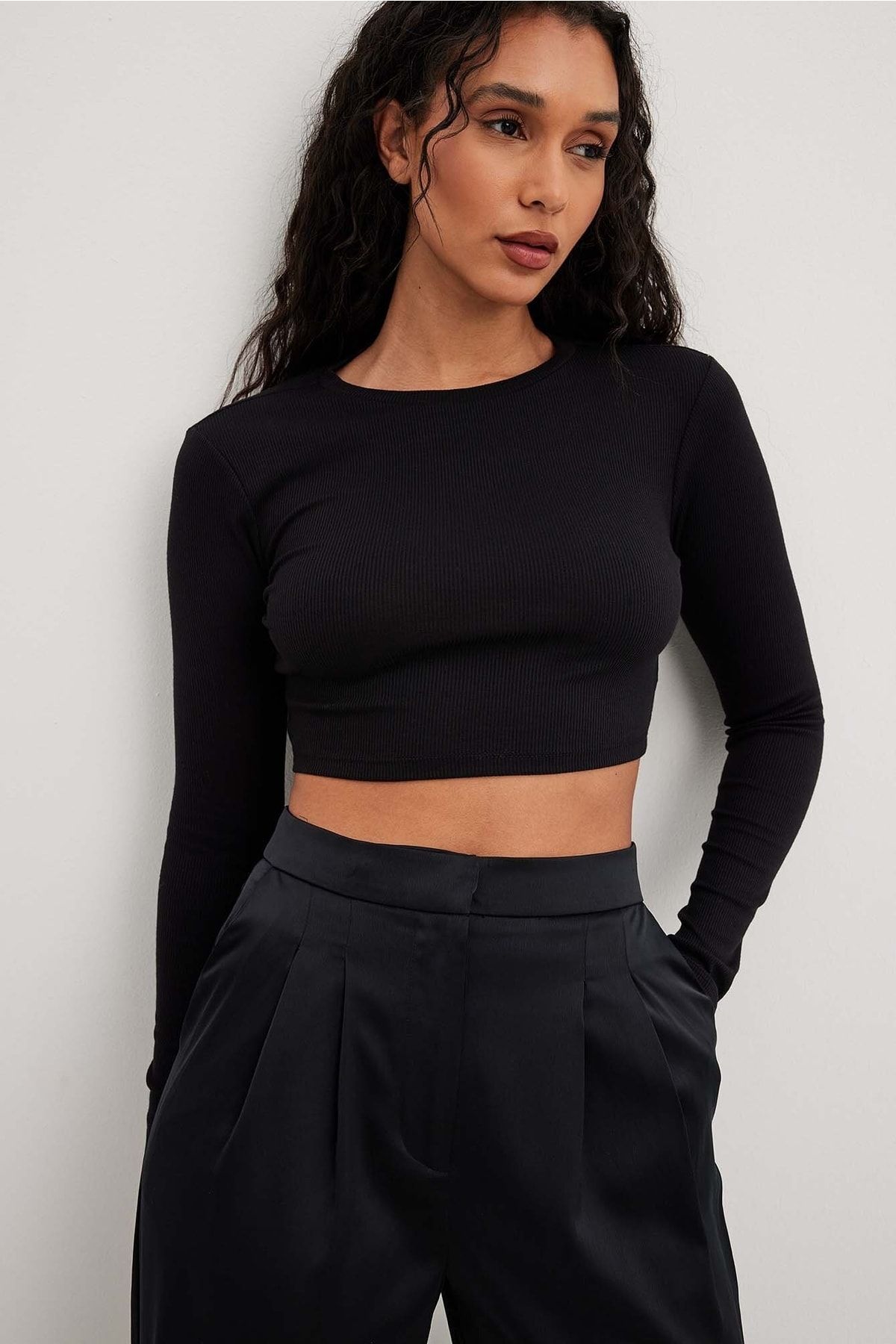 NA-KD T-Shirt Schwarz Regular Fit
