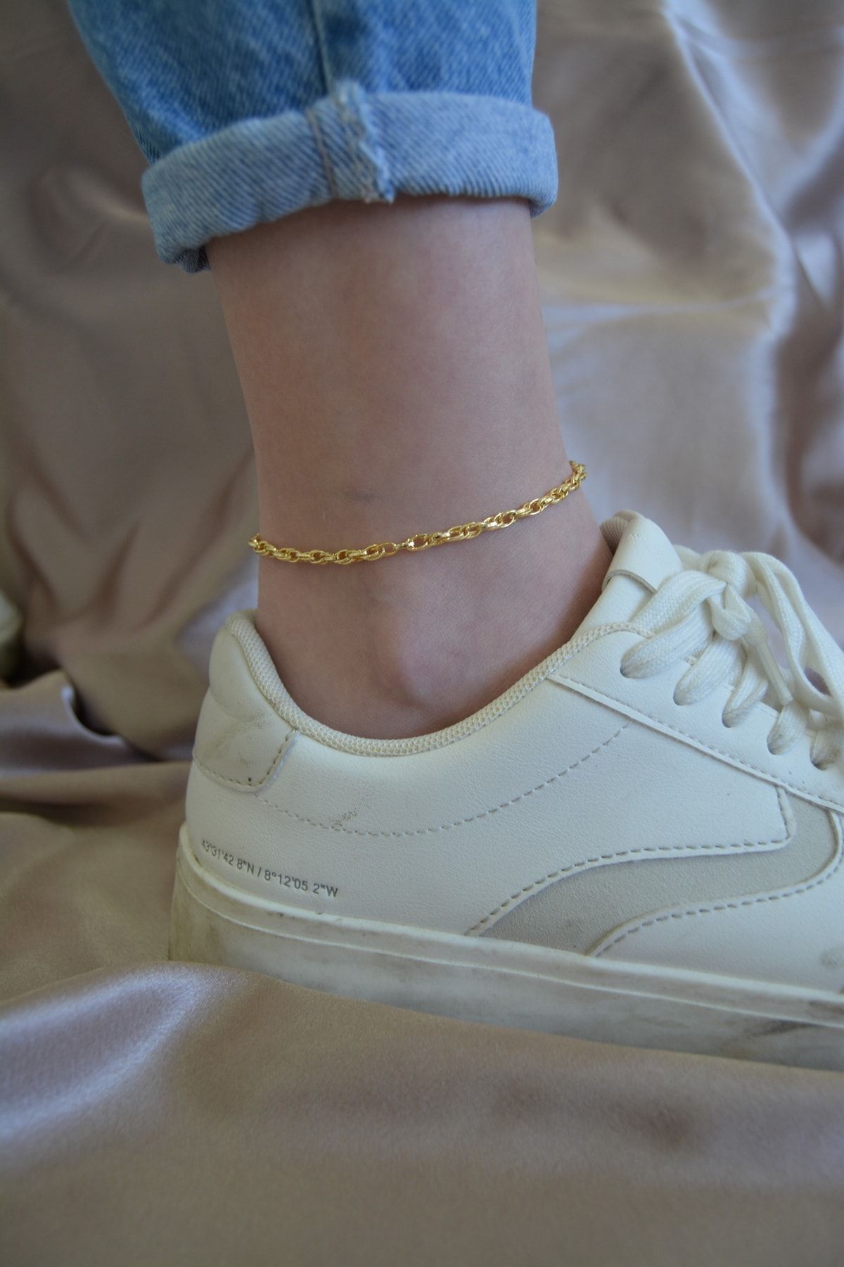 M anklet store