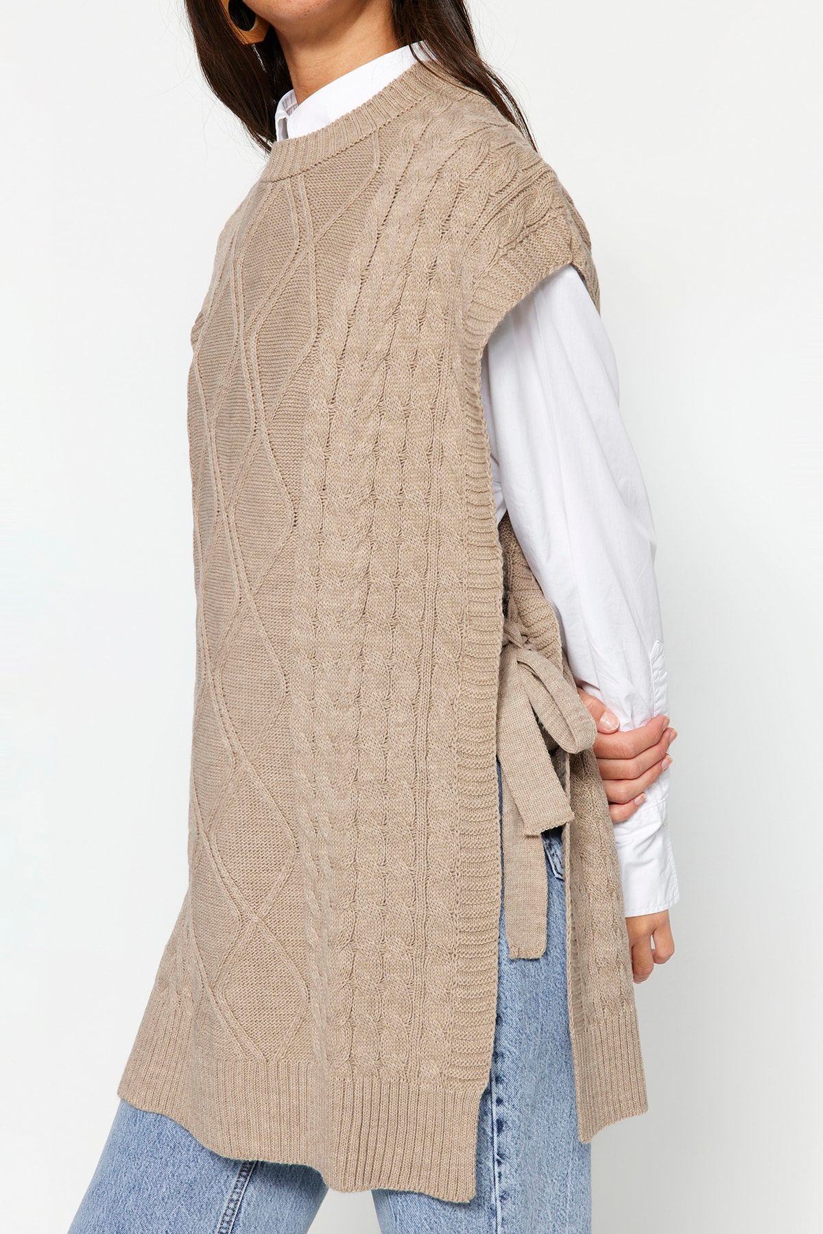 Trendyol Modest-Sweter z dzianiny z plecionym kamieniem i wiązaniem w talii TCTAW22UV0018 4