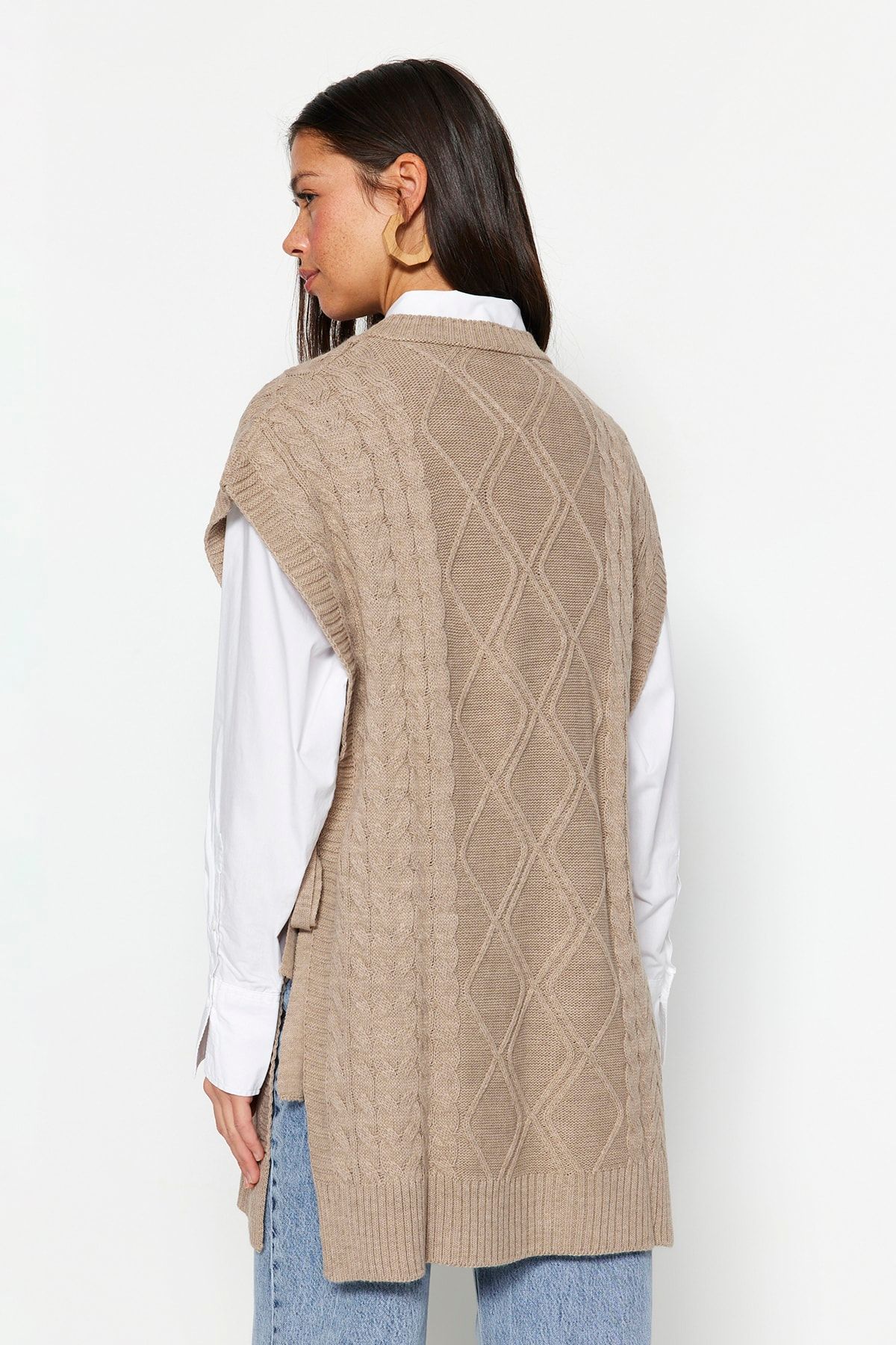 Trendyol Modest-Sweter z dzianiny z plecionym kamieniem i wiązaniem w talii TCTAW22UV0018 5