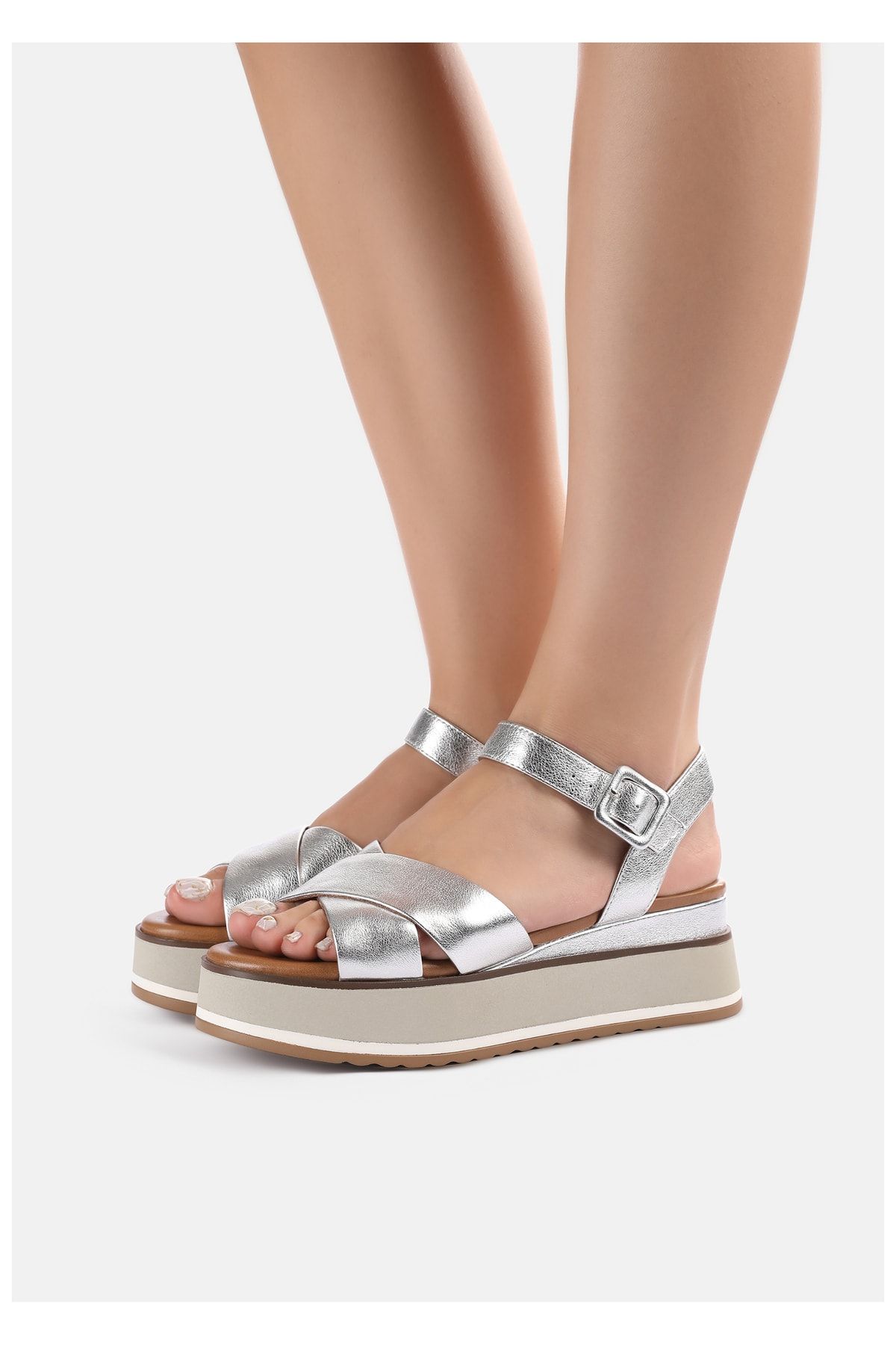 INUOVO Sandalette Silber Flacher Absatz Fast ausverkauft
