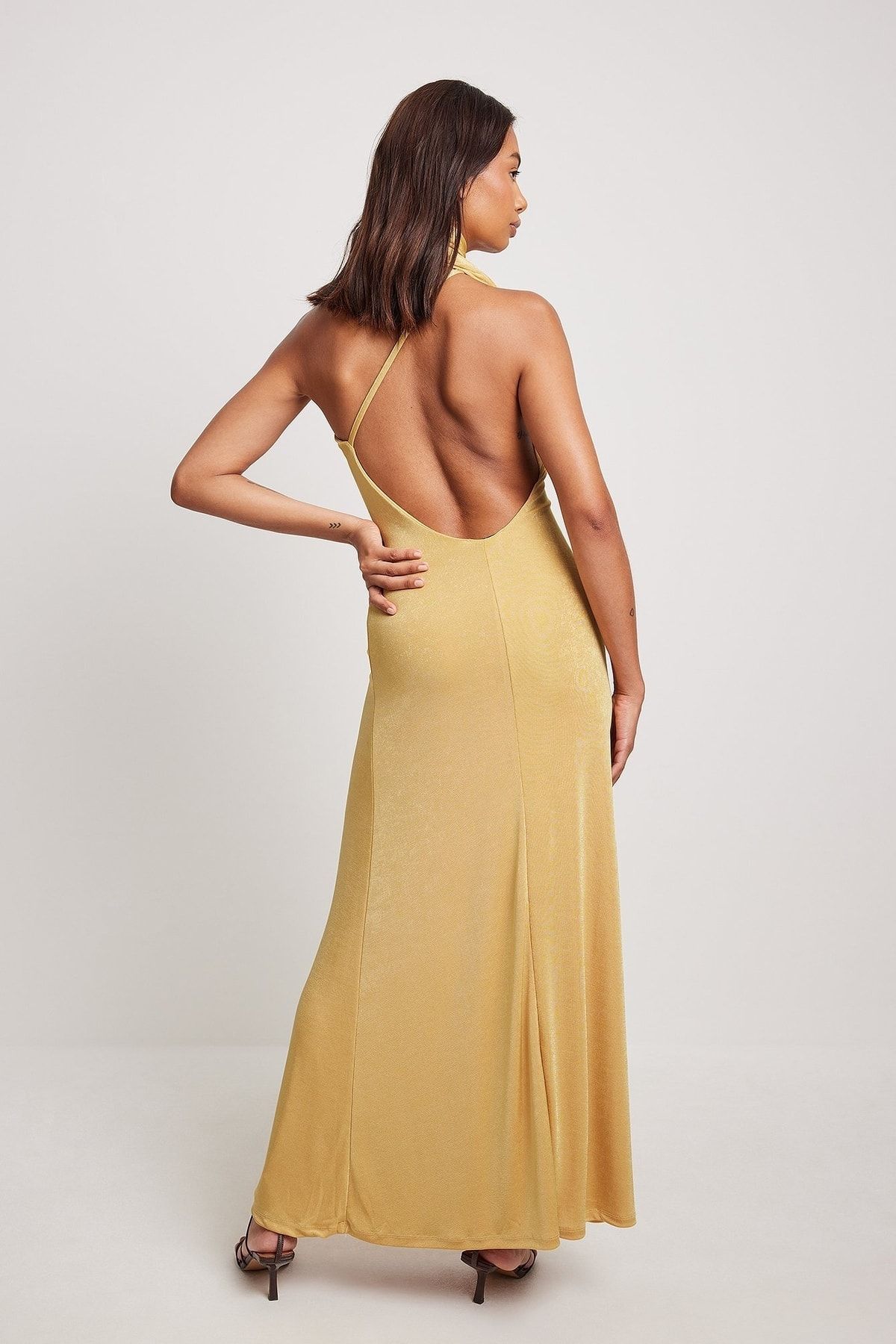 NA-KD Kleid Gold Schulterfrei Fast ausverkauft NZ8273