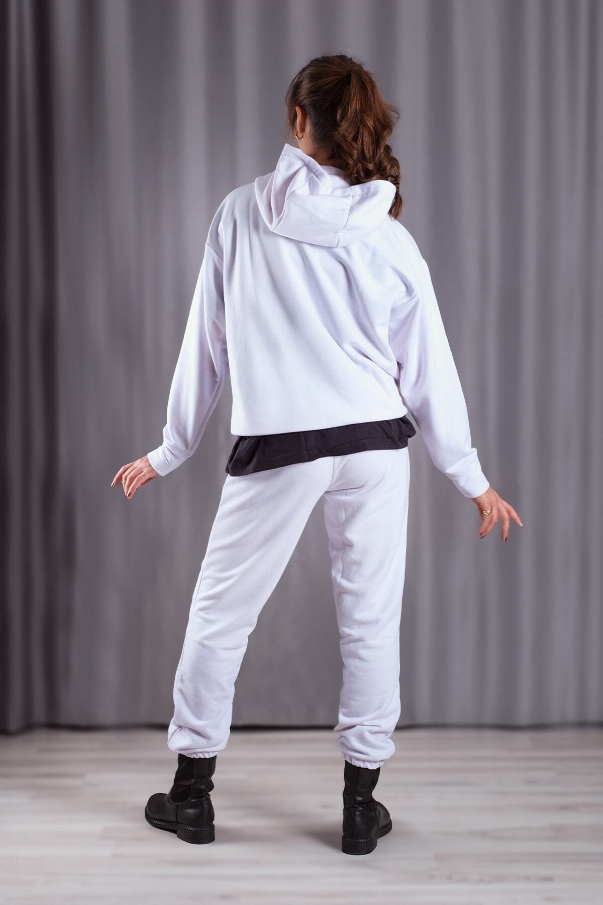 Womens white hot sale nike tracksuit