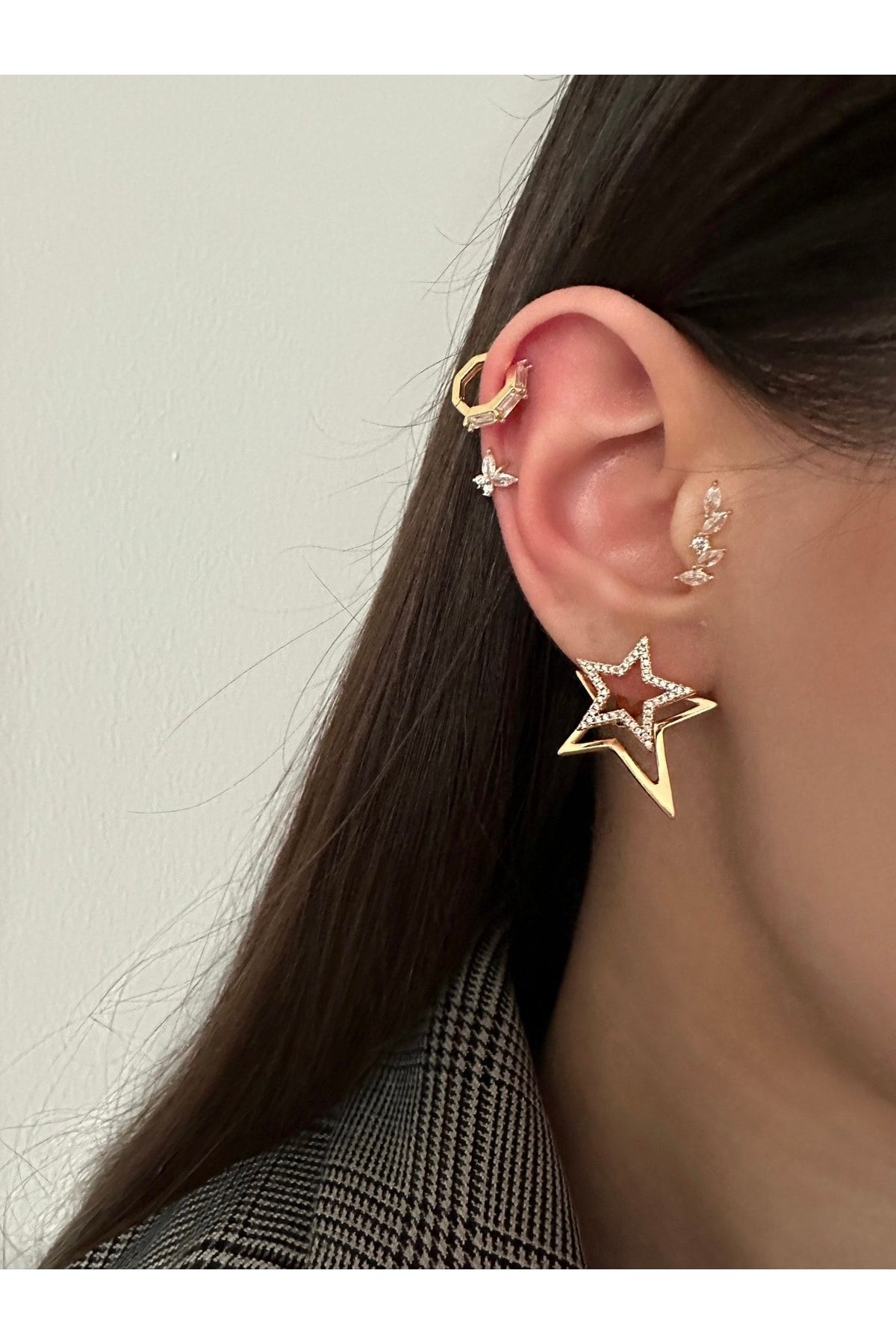 Star ear 2025