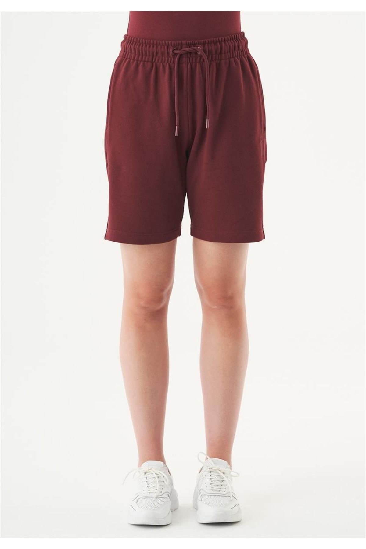 ORGANICATION Shorts Bordeaux Mittlerer Bund Fast ausverkauft