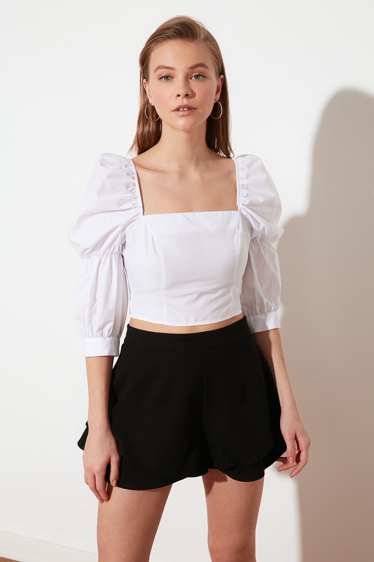 Trendyol Collection-Black Flounced Super Mini Woven Shorts TWOSS19BY0043 2
