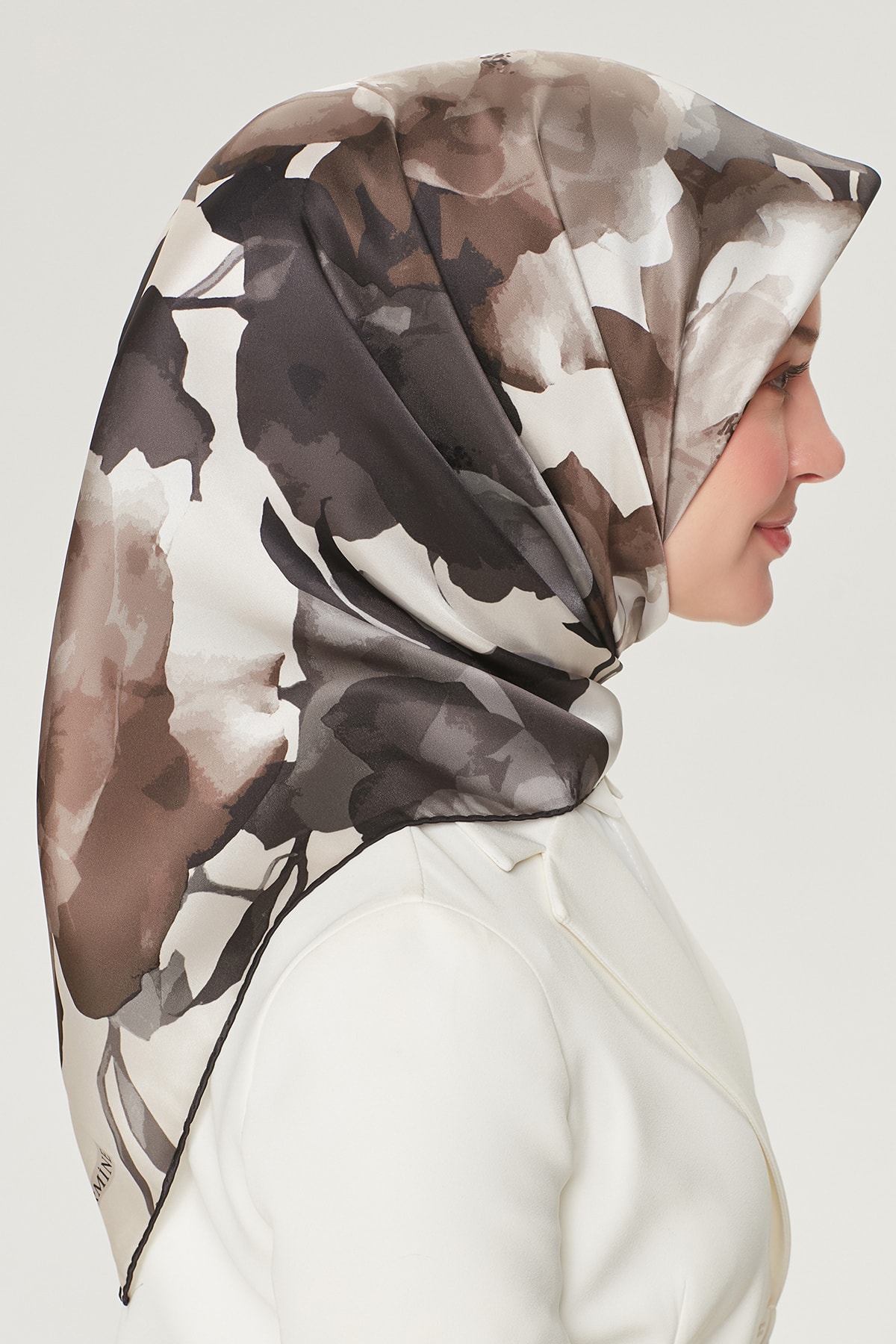 روسری زنانه آرمینه | E21YA8534D02 Armine - Image 3