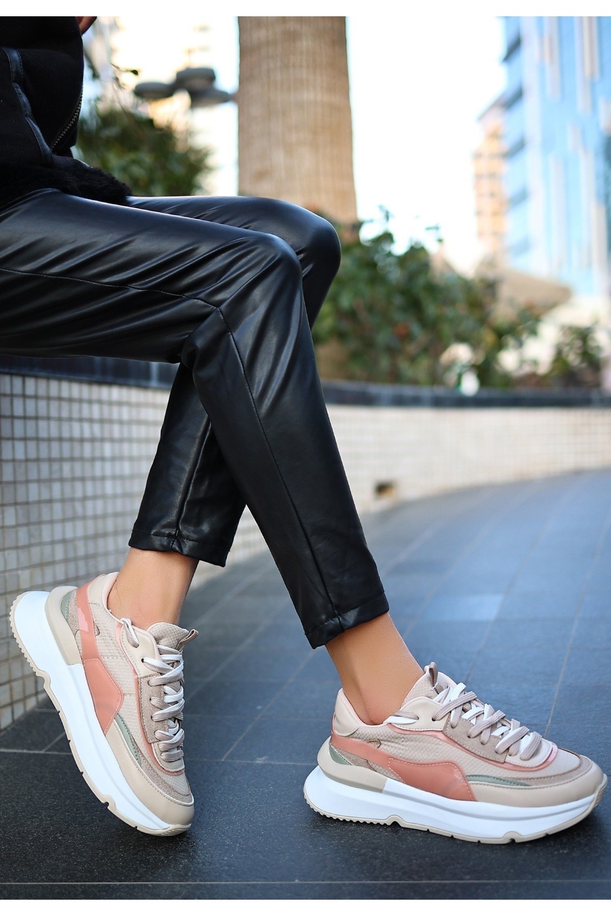 Kadın Aleh Vizon Cilt Bağcıklı Spor Ayakkabı