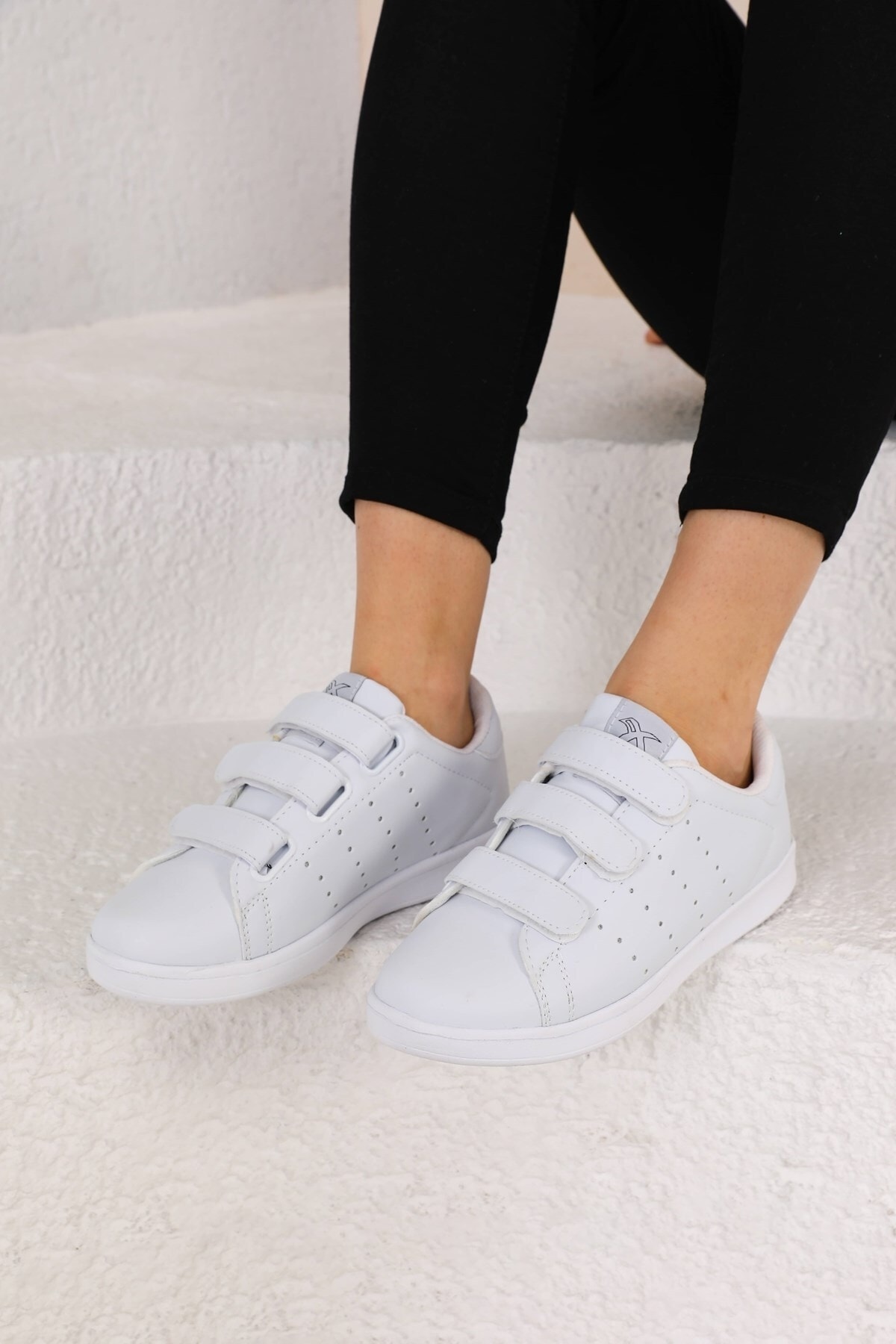 Günlük Cırtlı Kısa Bilekli Şık Rahat Hafif Ortopedik Sneaker Unisex Spor Ayakkabı Beyaz- Beyaz — سفید PRA-3679113-542945 — تصویر 4 از 8