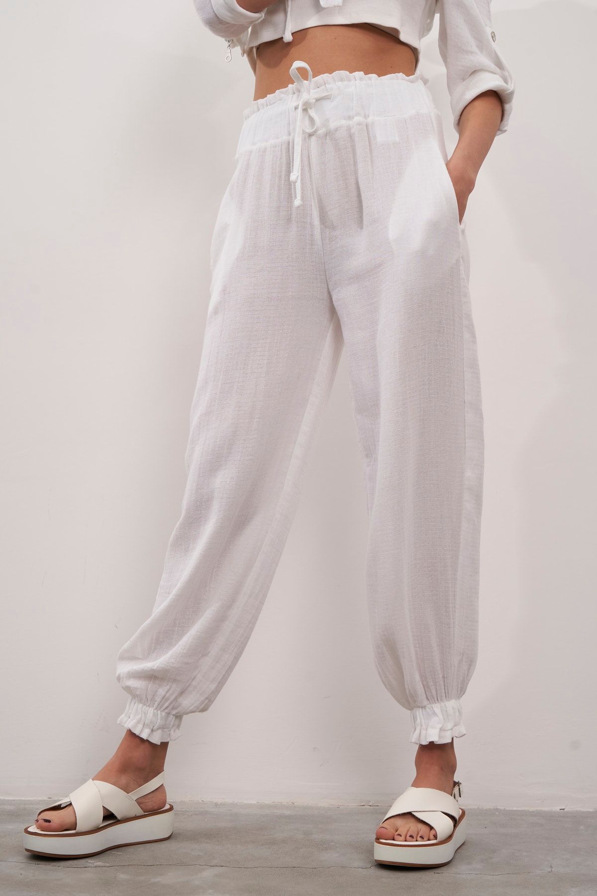 its basic Women s White Color Summer Linen Fabric Jogger Fit Trousers