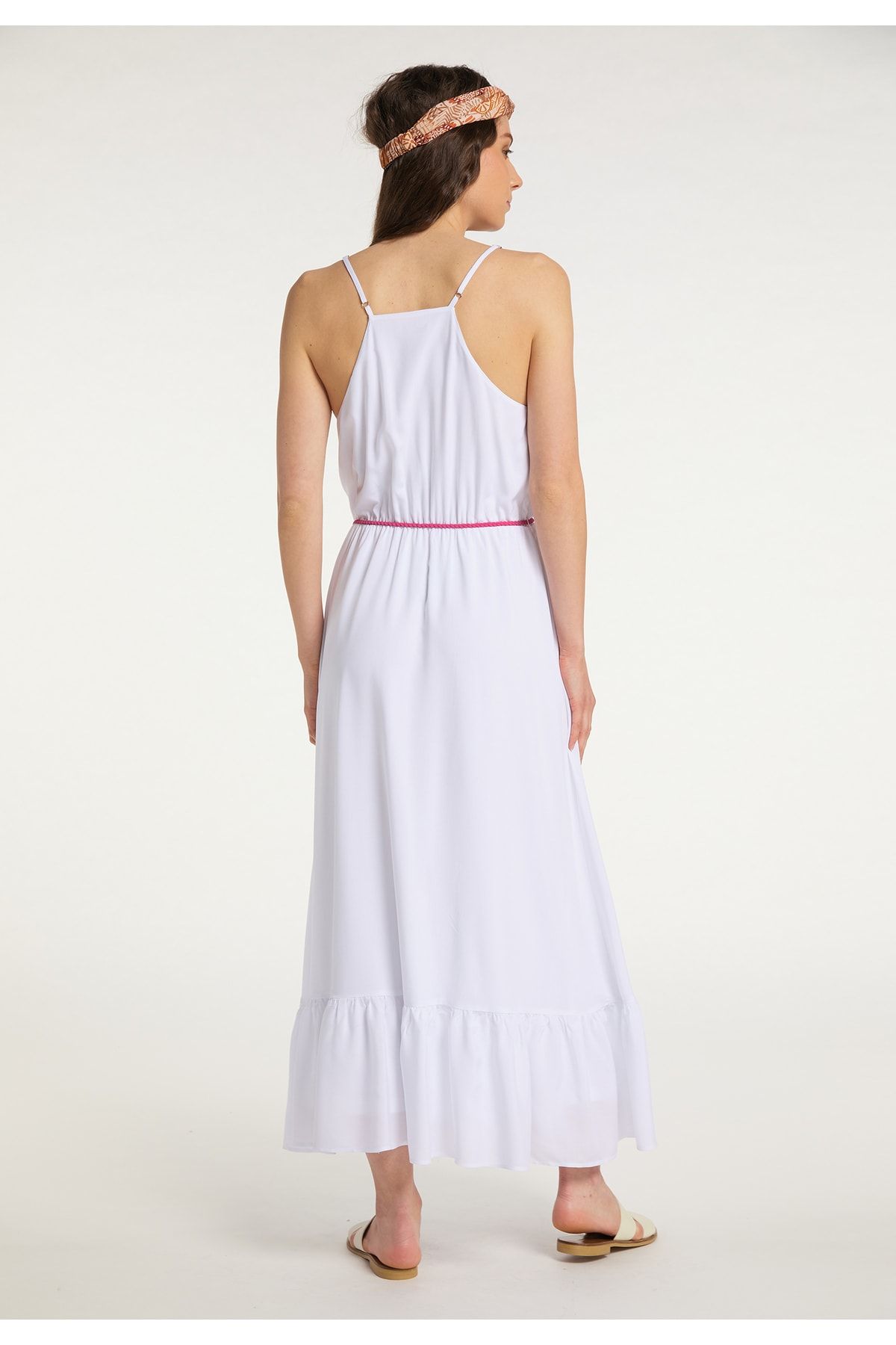 Izia Kleid Weiß Basic Fast ausverkauft FN6877