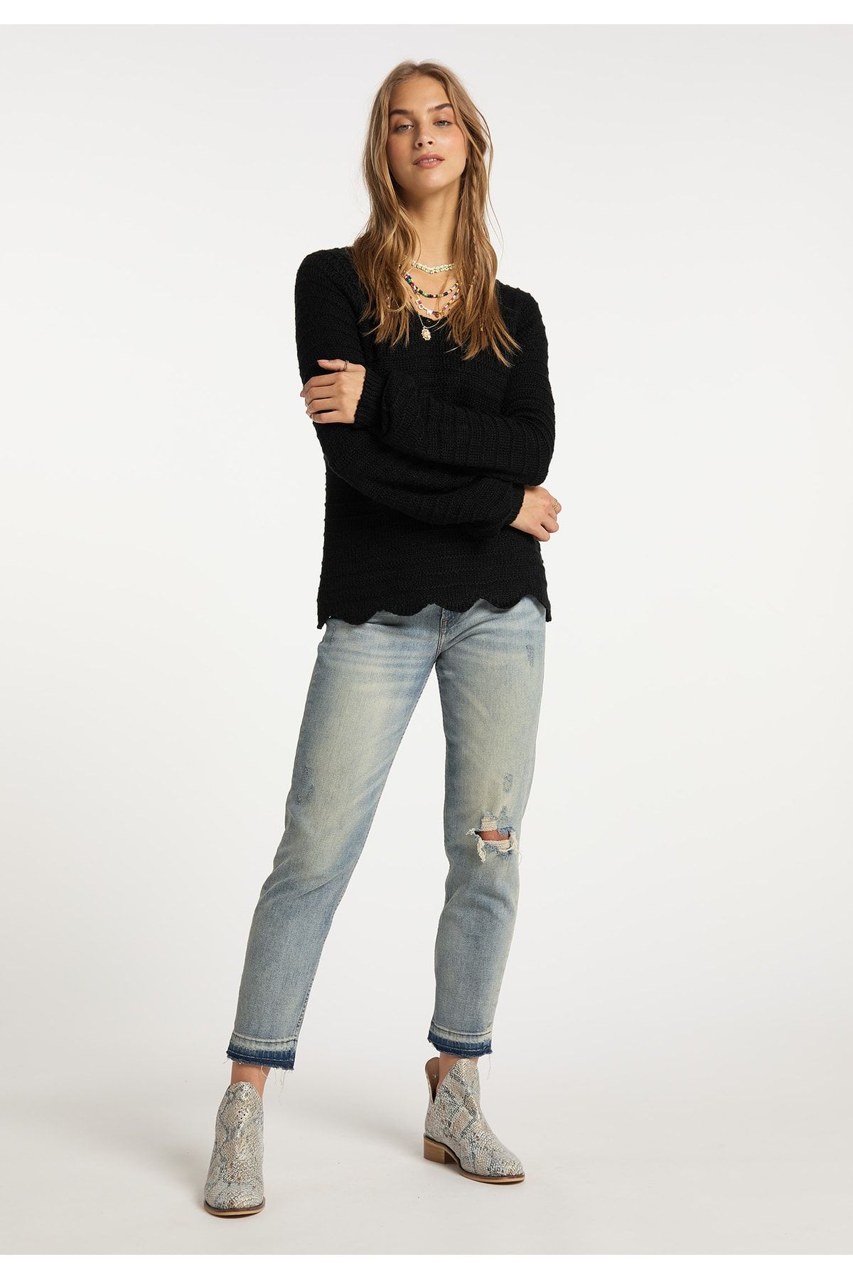 Izia Pullover Schwarz Regular Fit FN6462