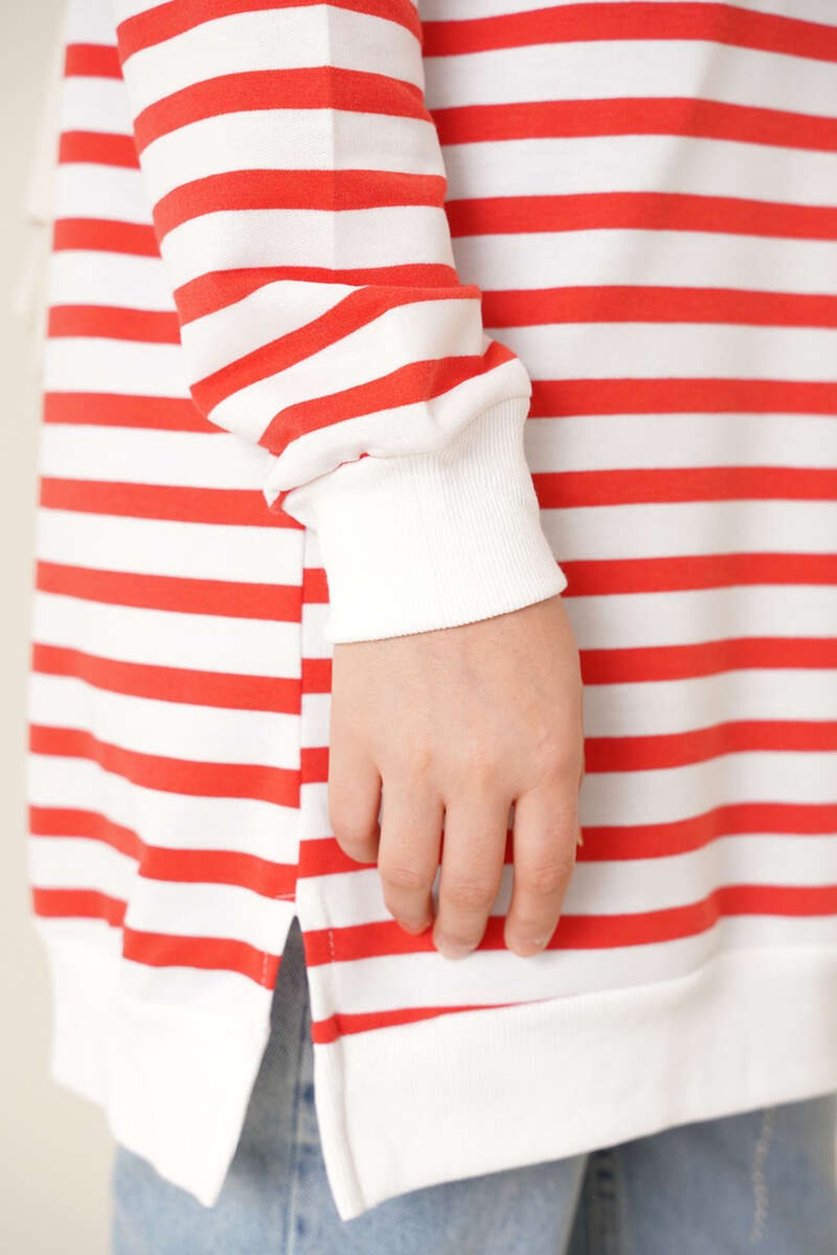 H and m red and white striped top clearance