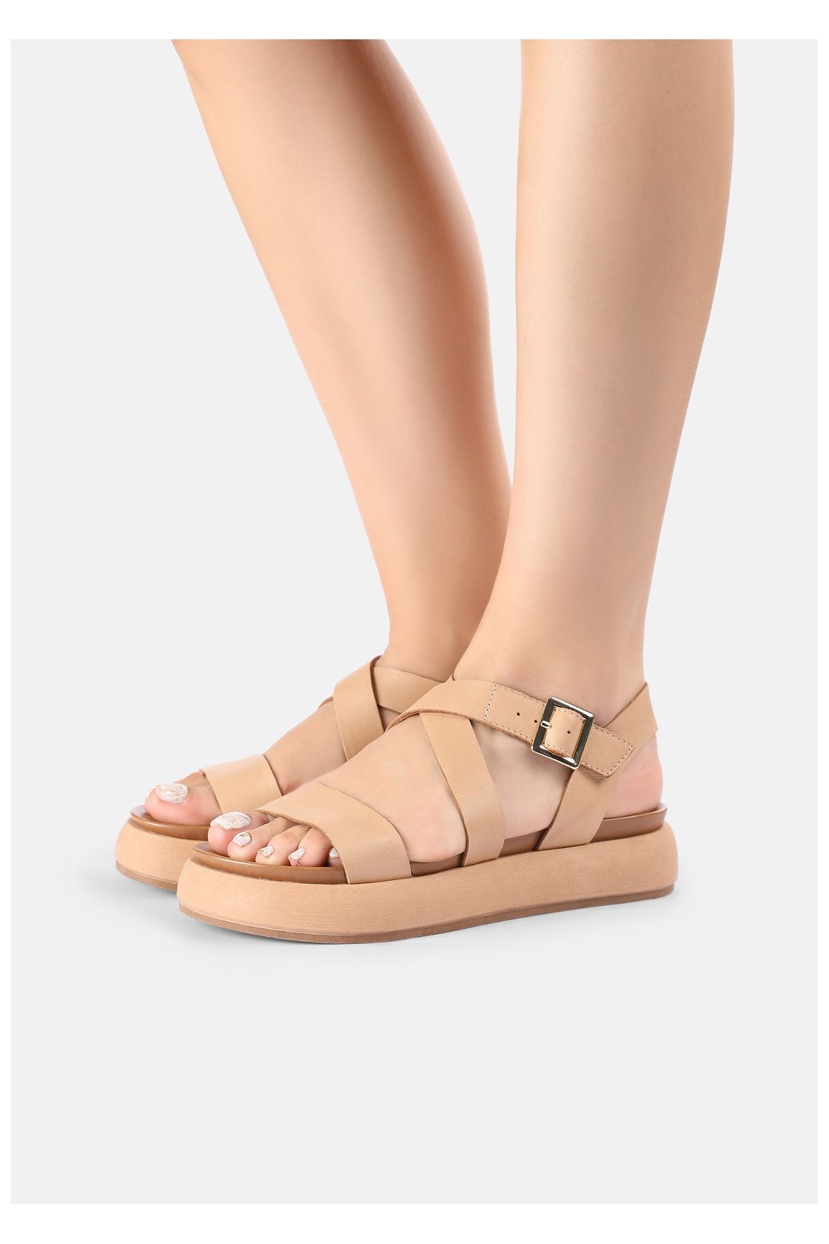 INUOVO Sandalette Braun Flacher Absatz