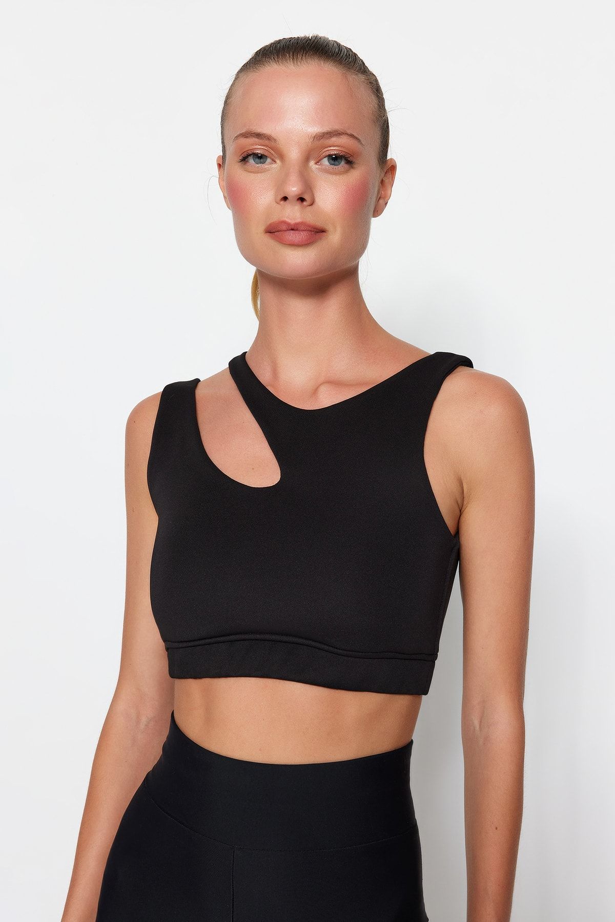 Trendyol Collection Black Medium Support/Shaping Knitted Sports Bra  THMSS23SS00024 - Trendyol