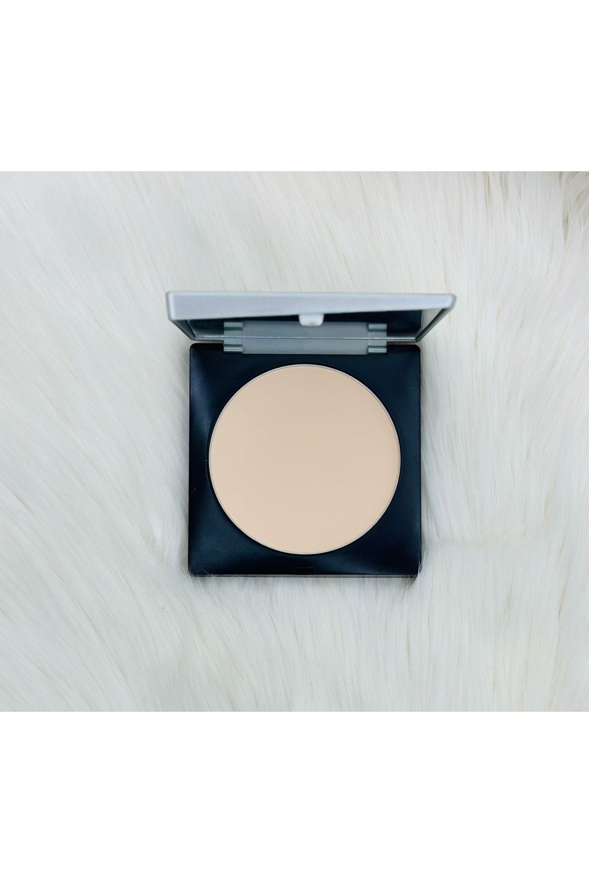 Monella Face Powder Green Compact