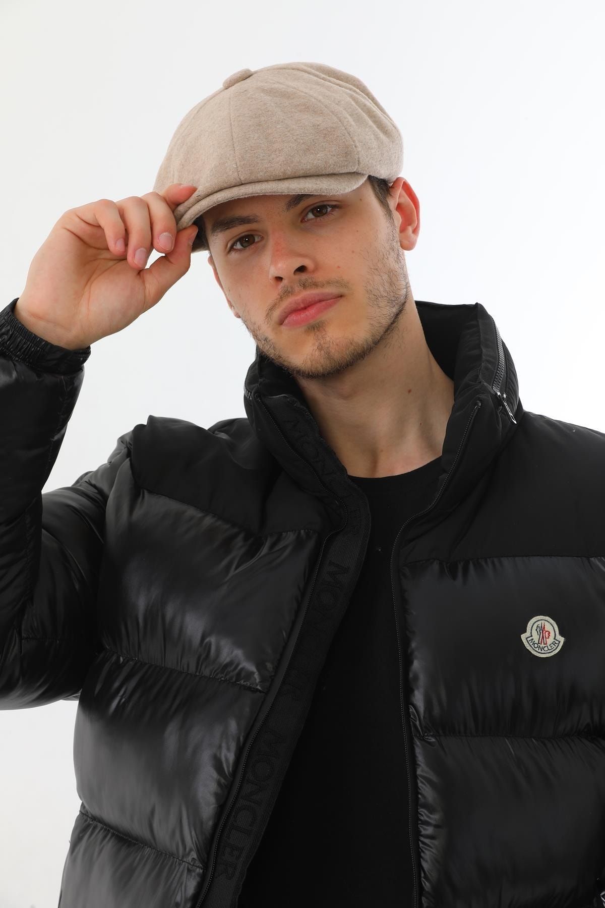 Moncler flat cap hotsell