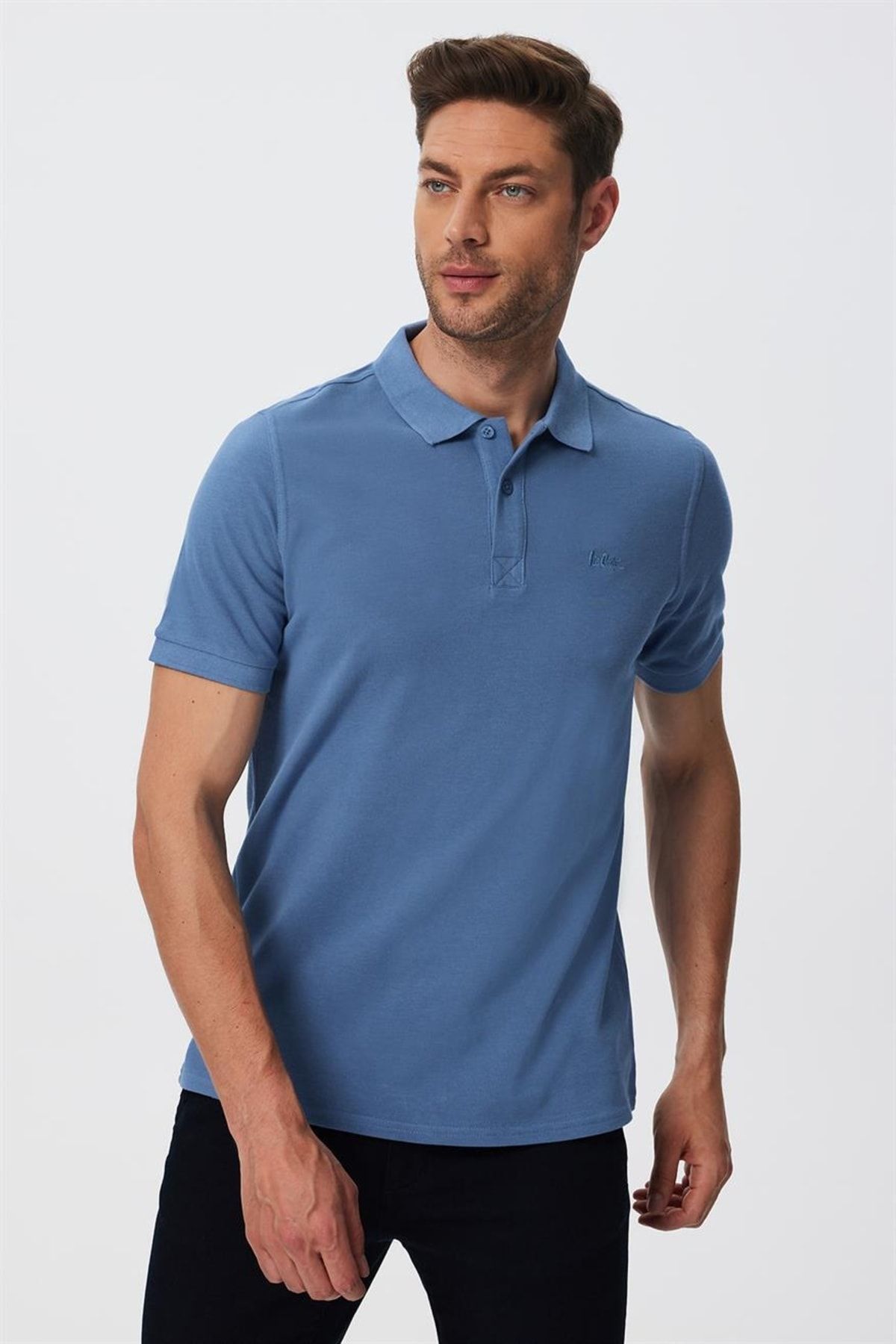 تی شرت آبی مردانه روشن 232 LCM 242048 دوقلوهای Lee Cooper