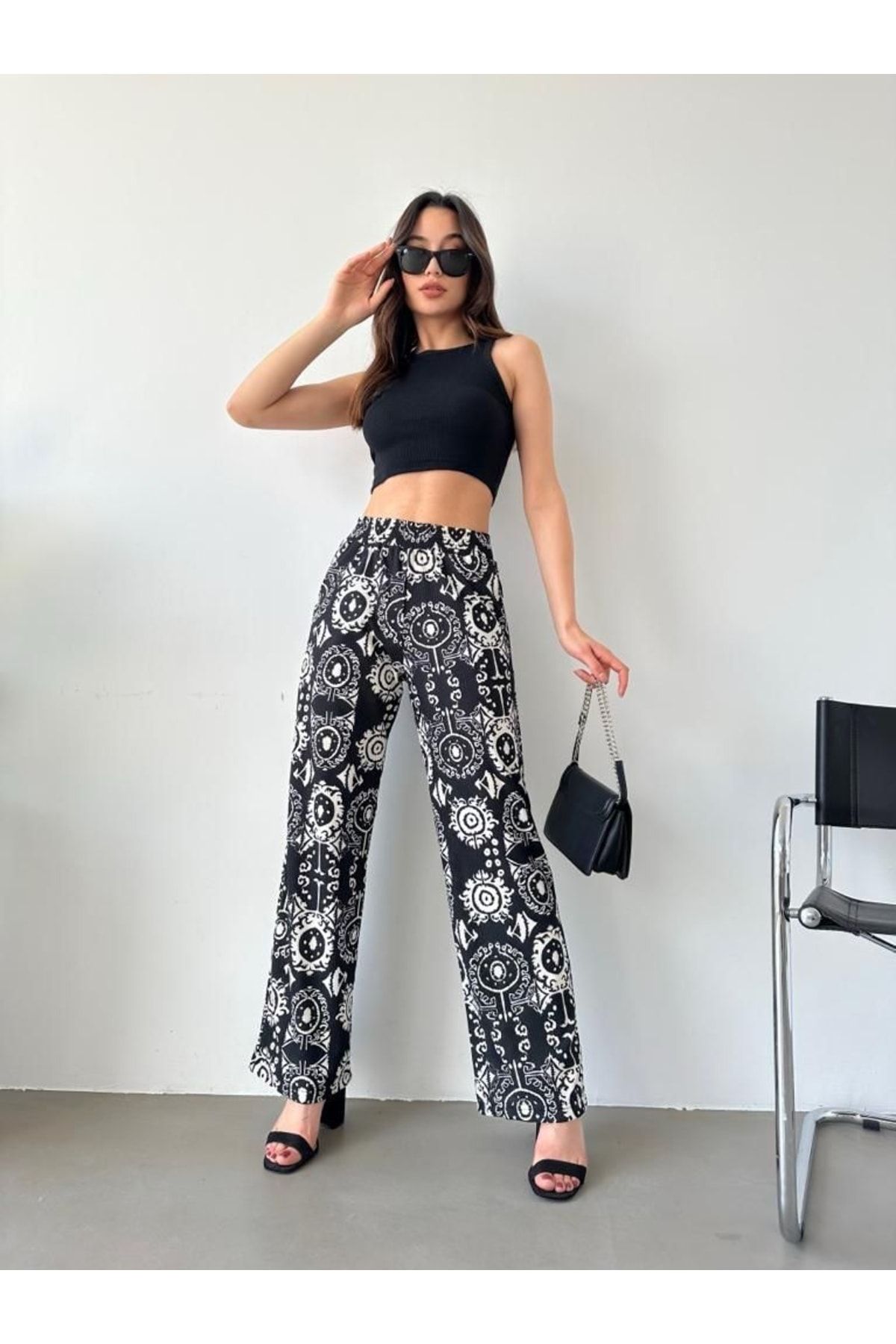 Patterned straight leg trousers 2025