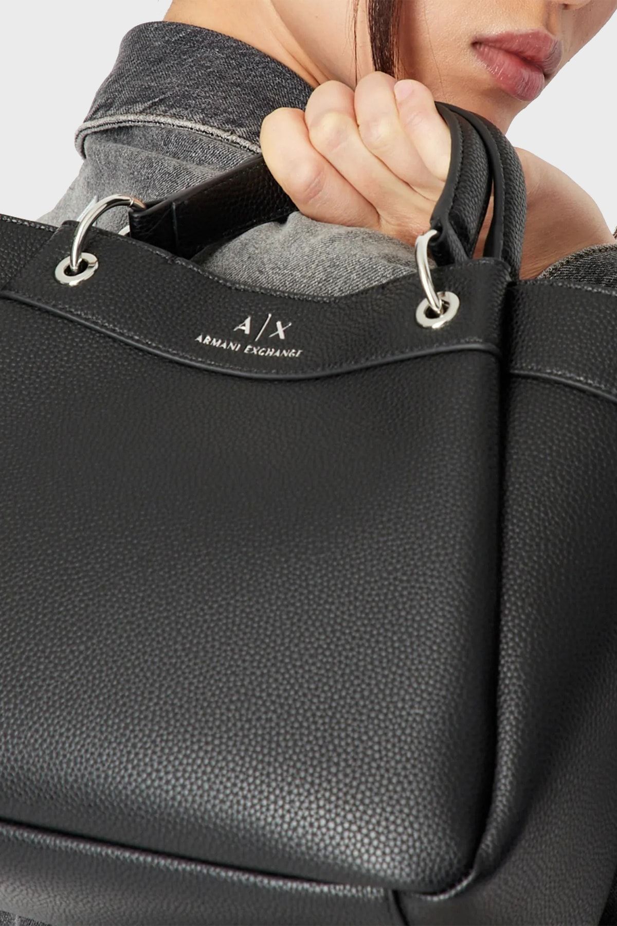 Armani Exchange Bag with Removable Shoulder Strap with Logo 942911 Cc783 00020