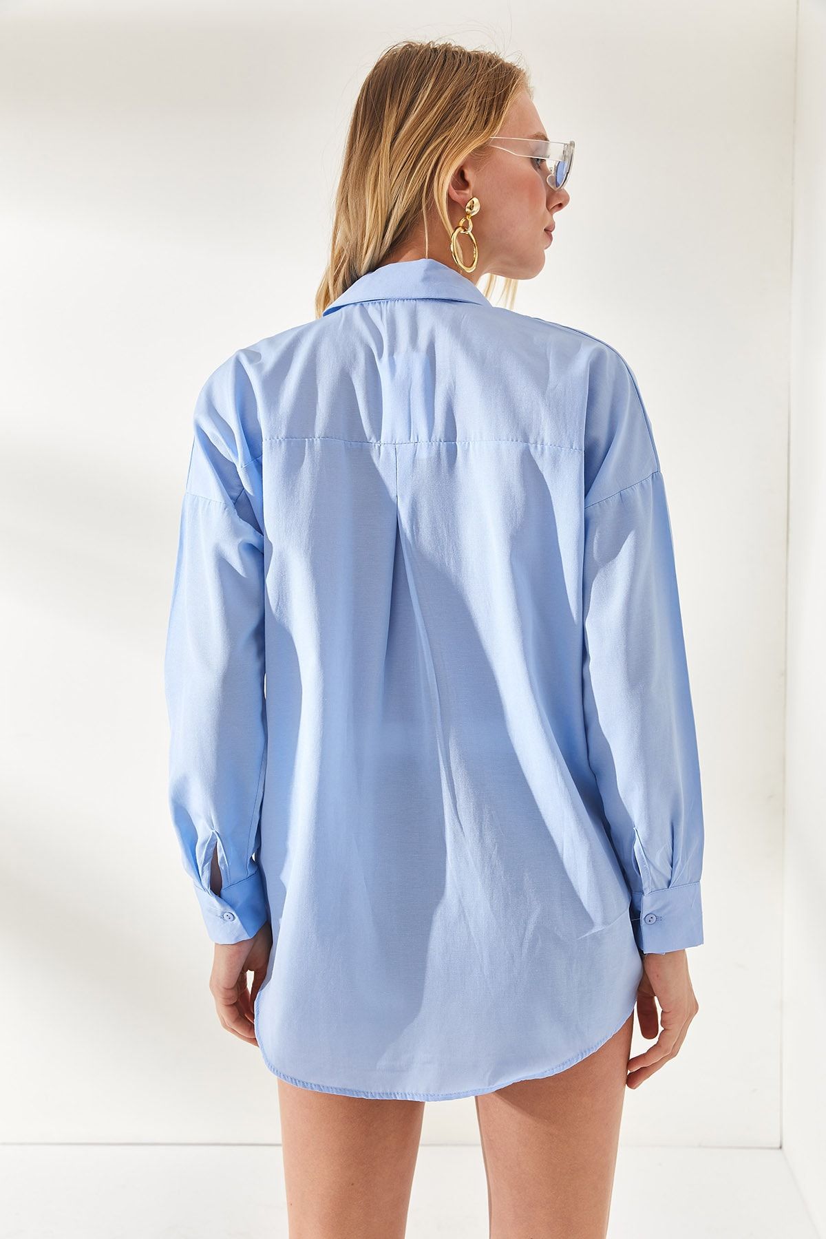 Olalook-Babyblaues gewebtes Boyfriend-Hemd mit Paillettendetails GML-19000992 6