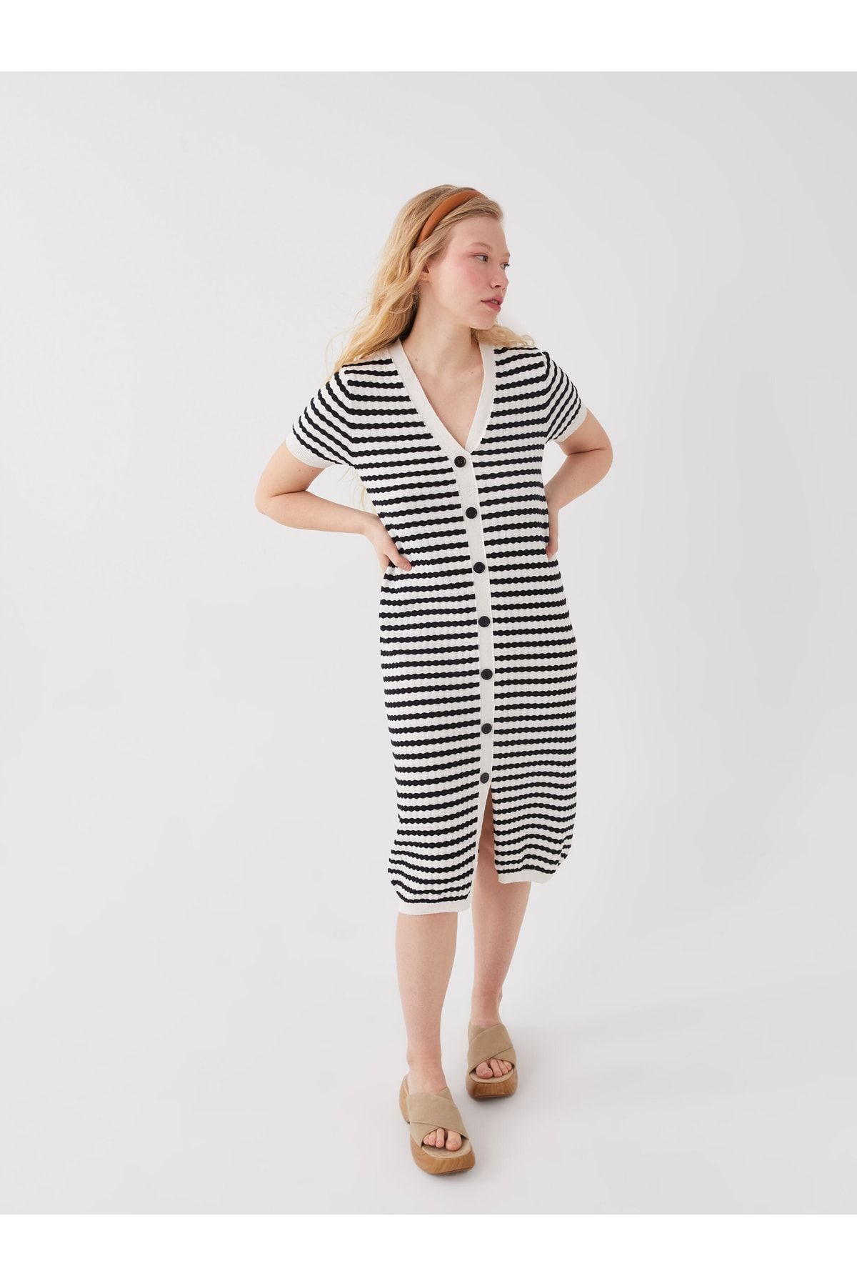 LC Waikiki Kleid Schwarz Basic Fast ausverkauft