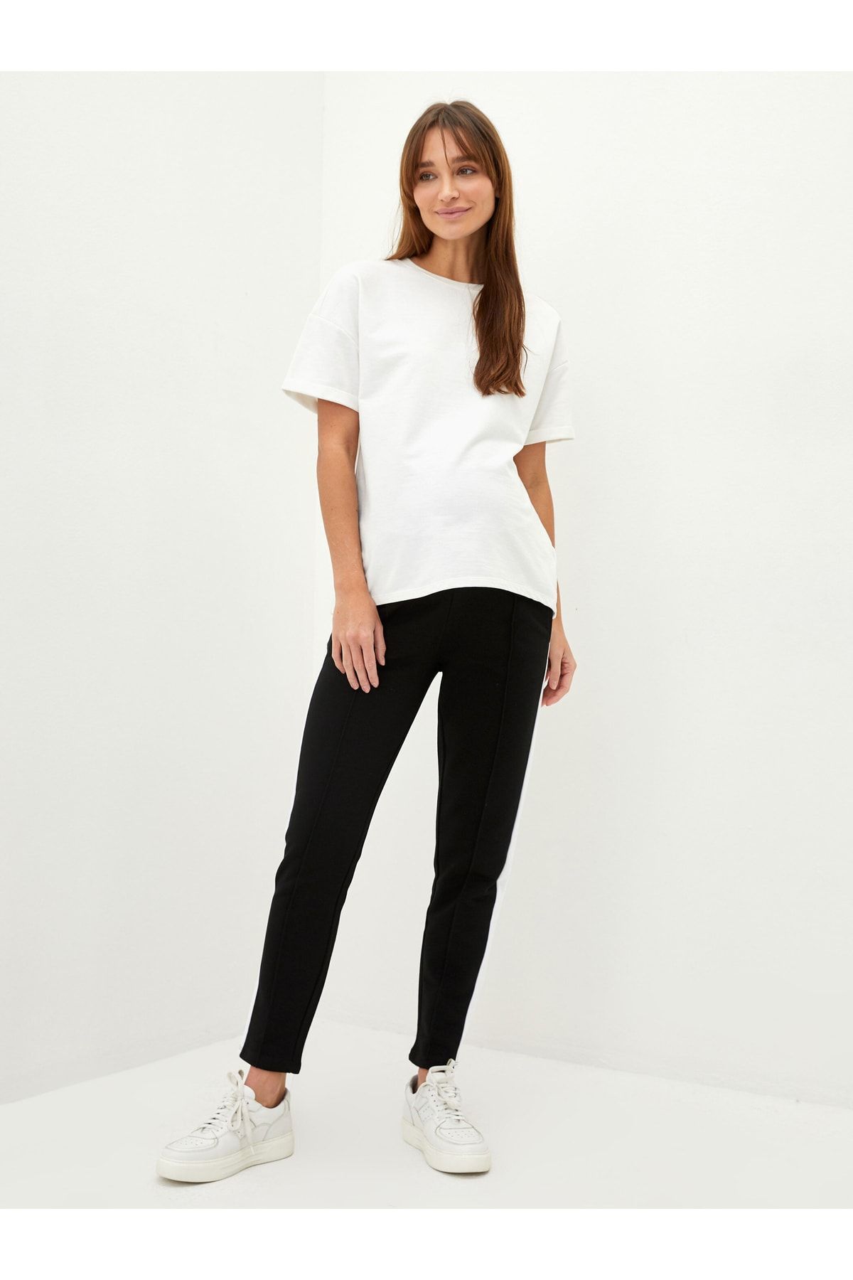 complete the look image