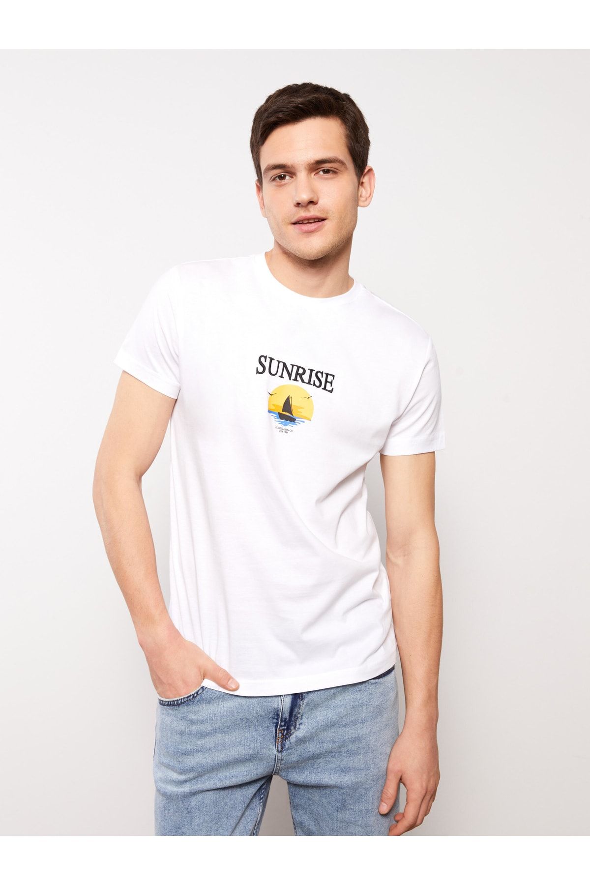 LC Waikiki T-Shirt Weiß Regular Fit Fast ausverkauft