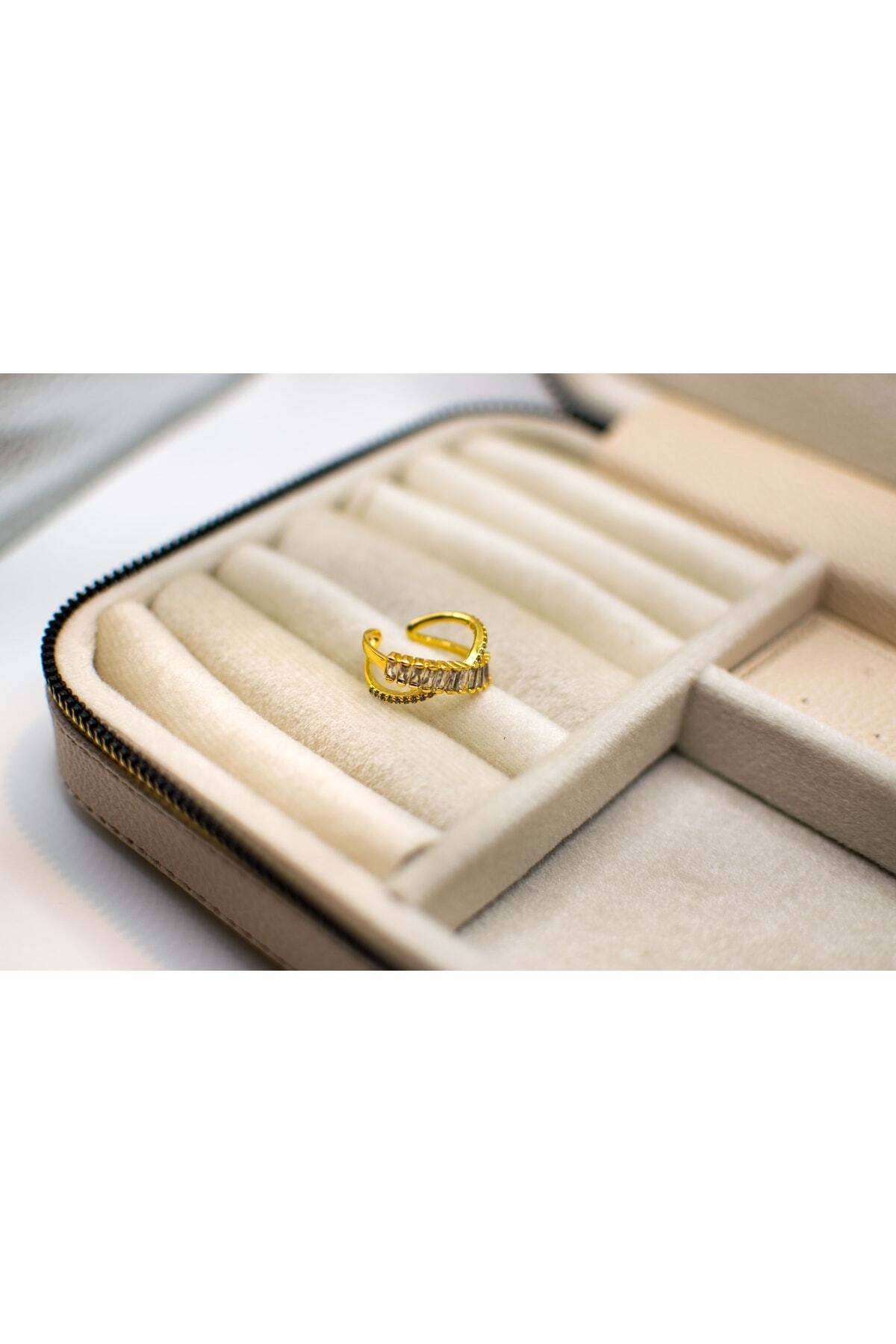 Gold Zirkon Taşlı Yüzük