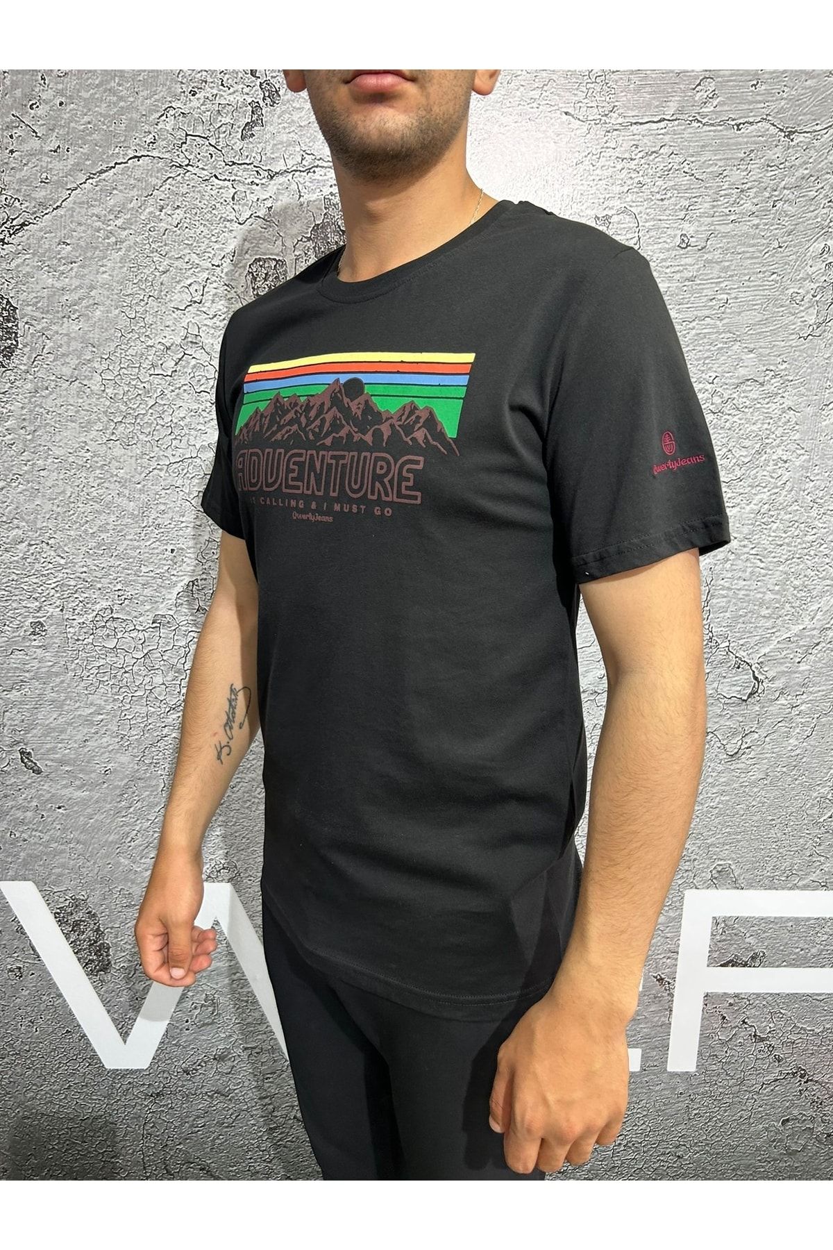 Qwerty shirts store