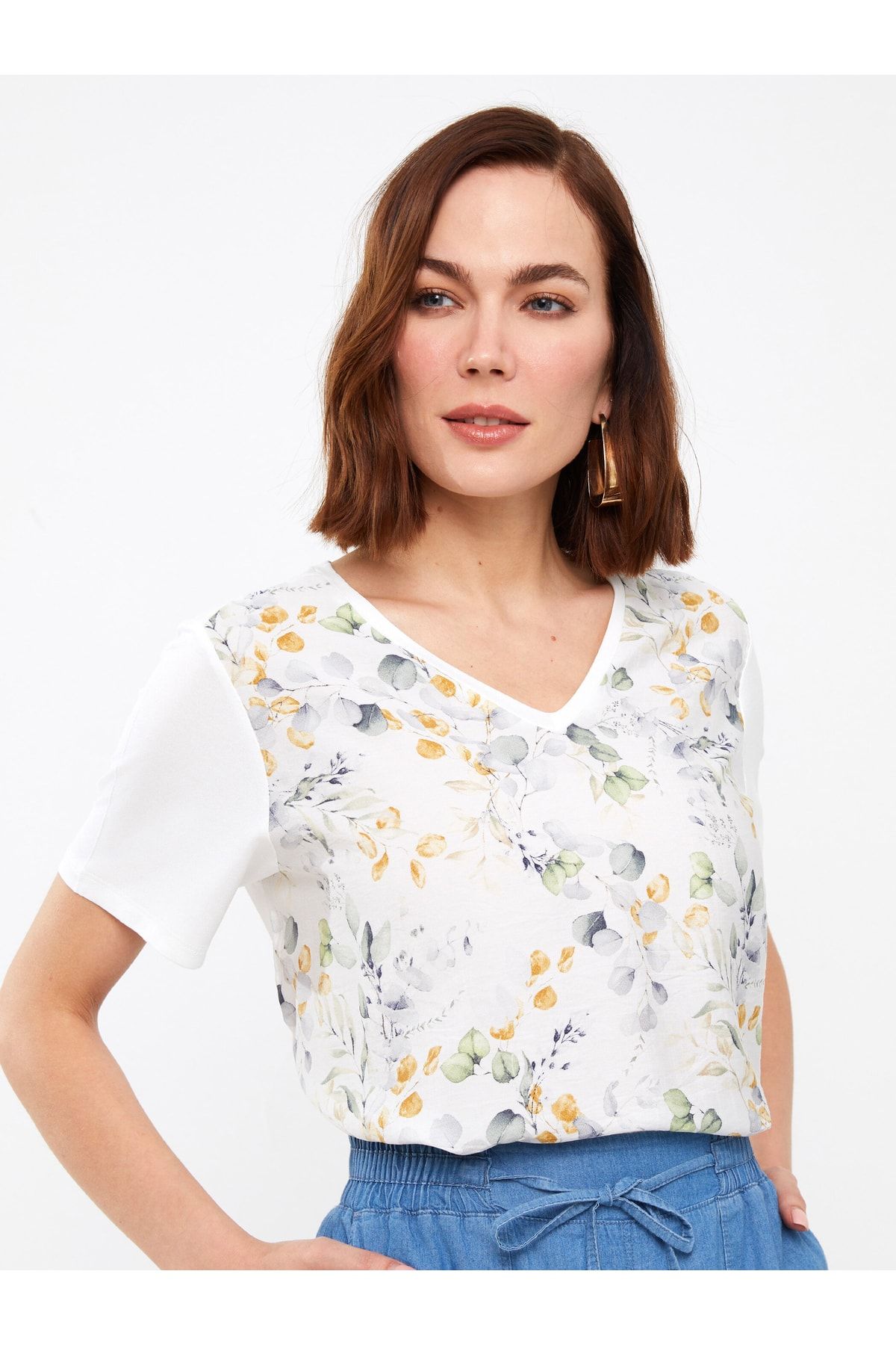 LC Waikiki T-Shirt Ecru Regular Fit Fast ausverkauft