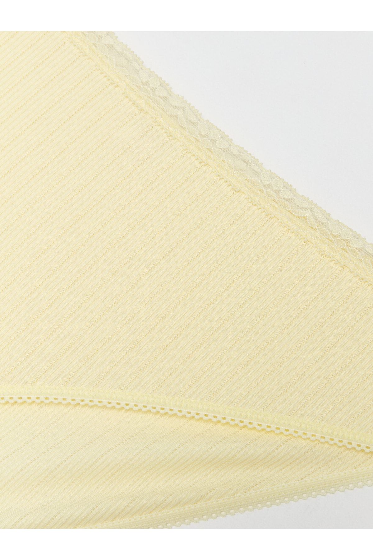 LC Waikiki-Bikini-Höschen – Spitzendetail 3