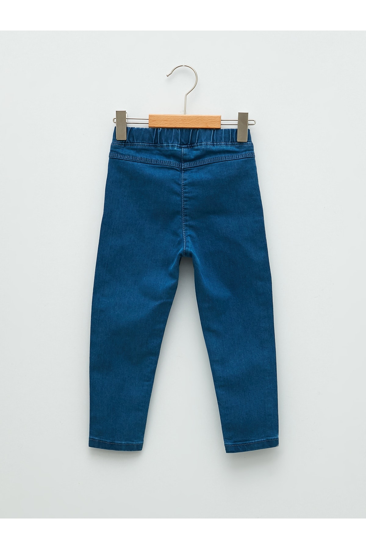 LC Waikiki Beli Lastikli Basic Kız Bebek Jean Pantolon fotoğrafı 2 (önizleme)