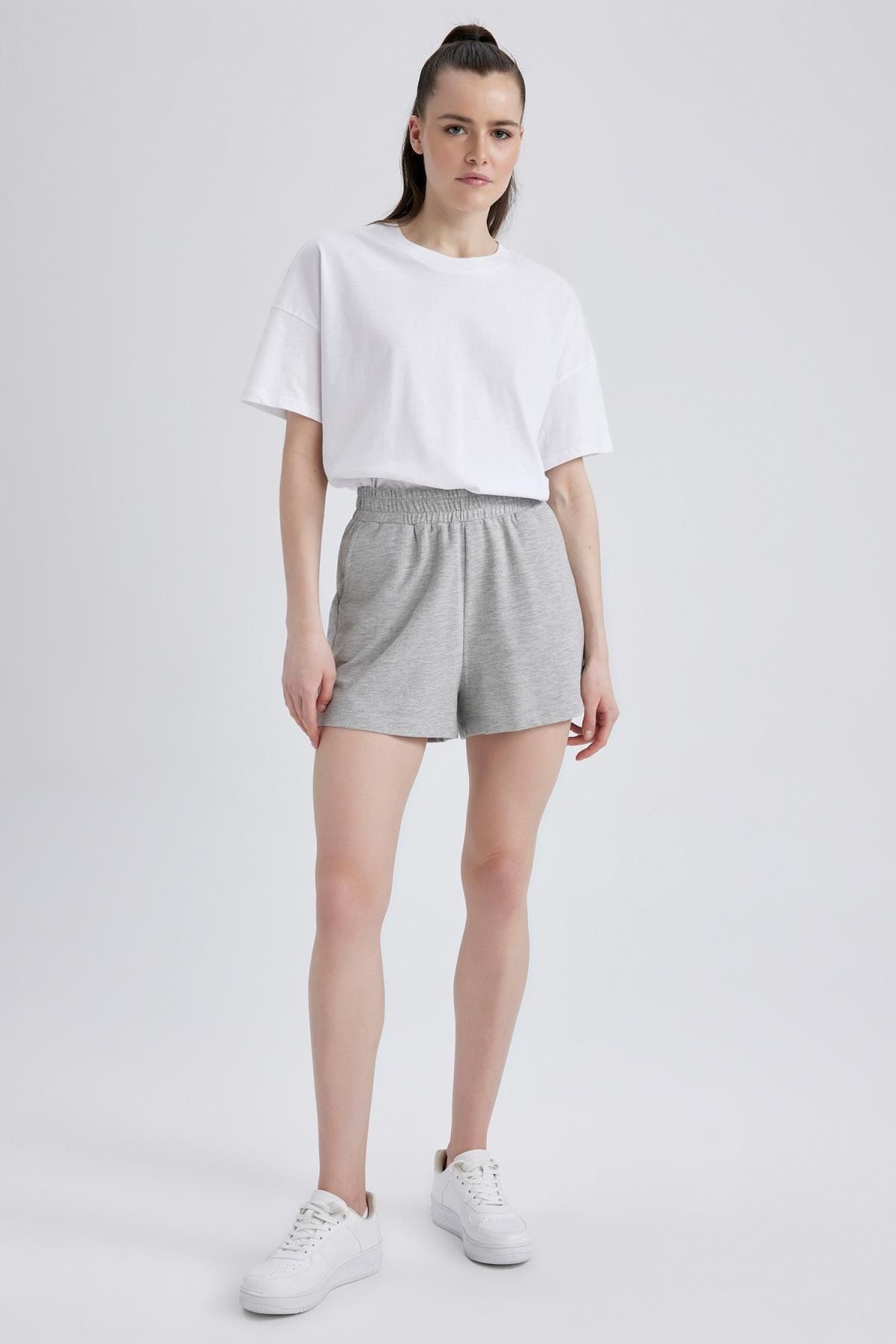 complete the look image