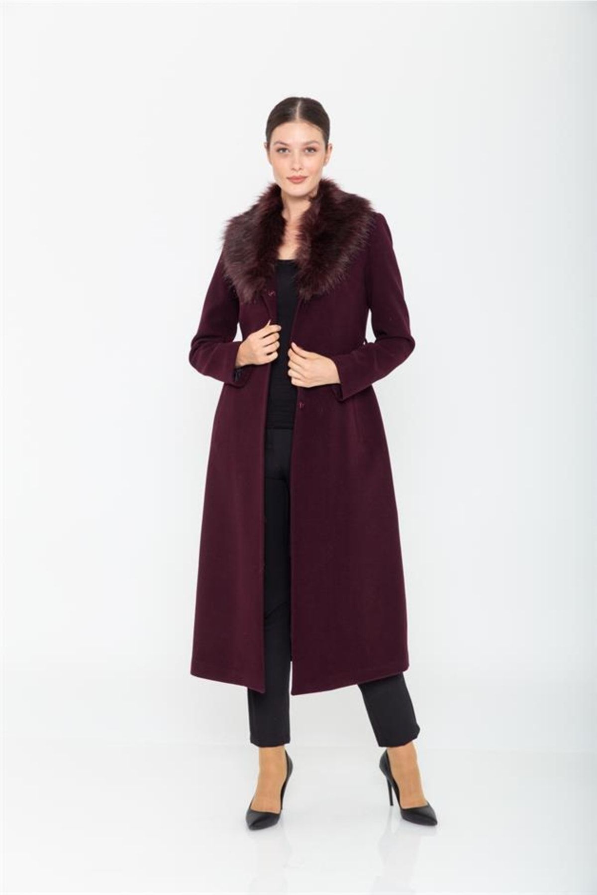 Concept. Mantel Lila Puffer Fast ausverkauft
