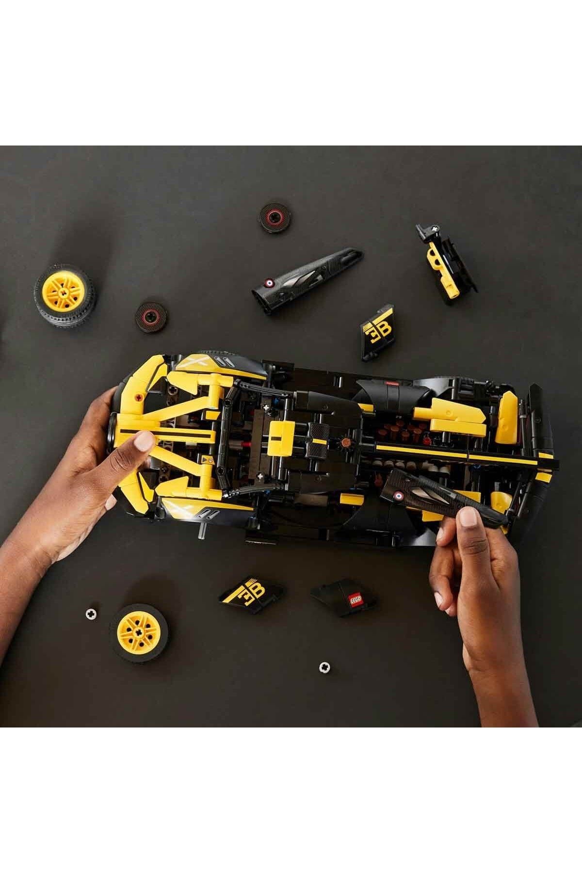 LEGO-Technic Bugatti Bolide 42151 4