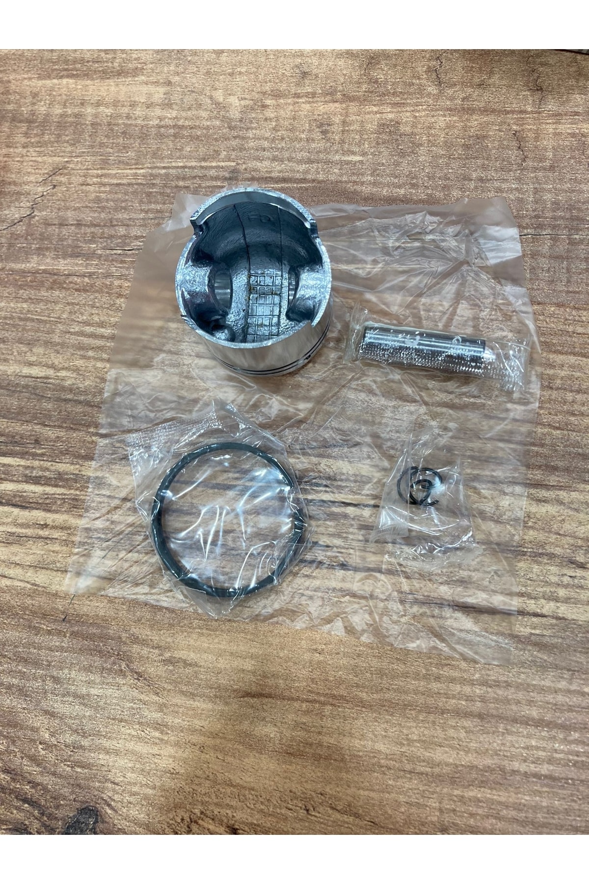 Çin Motorlu Tırpan Pistonu Ve Sekmanı (44mm)