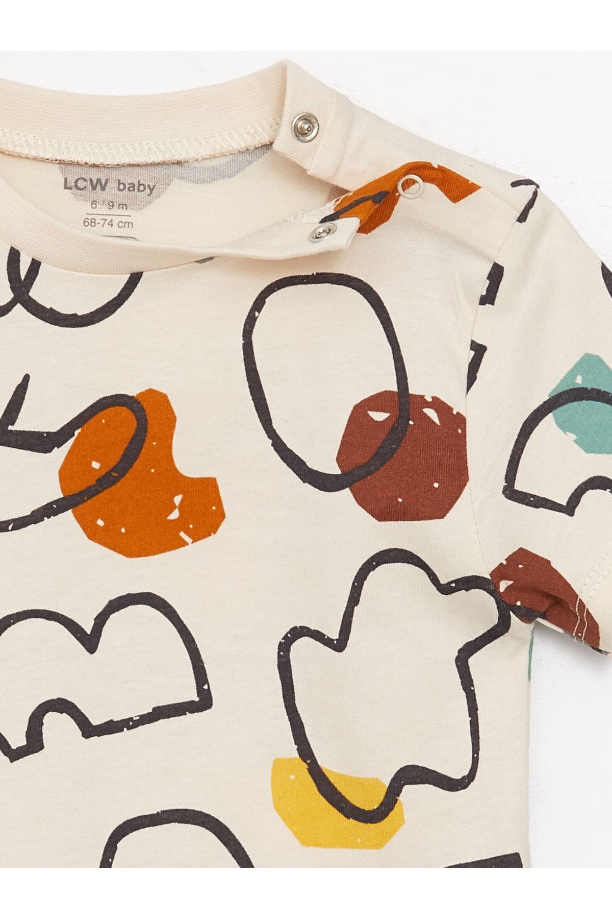 LC Waikiki-Bedrucktes T-Shirt und Salopet für Babys, Jungen, Rundhalsausschnitt, kurzärmlig, 2er-Set 6