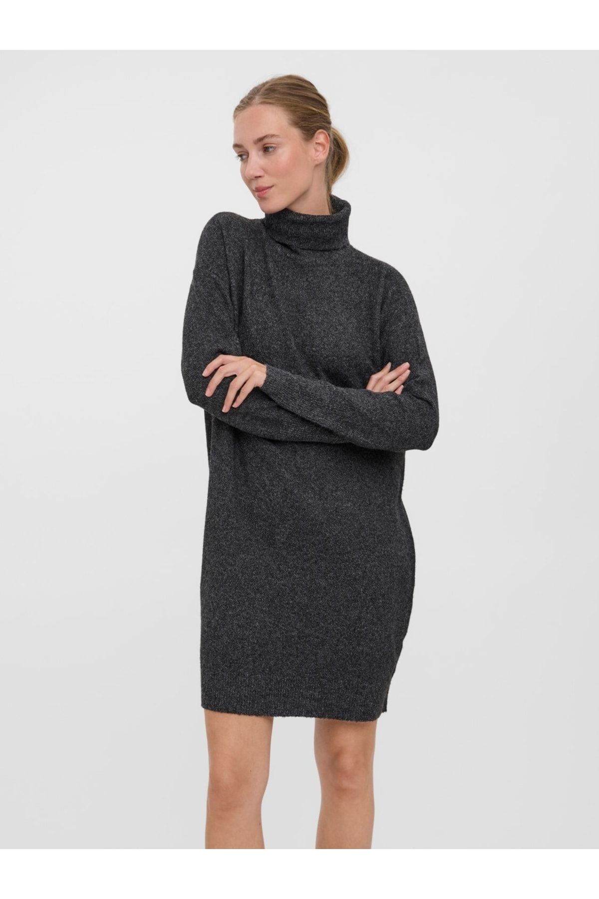 Vero Moda Kleid Brilliant Strickkleid mit Rollkragen - Trendyol
