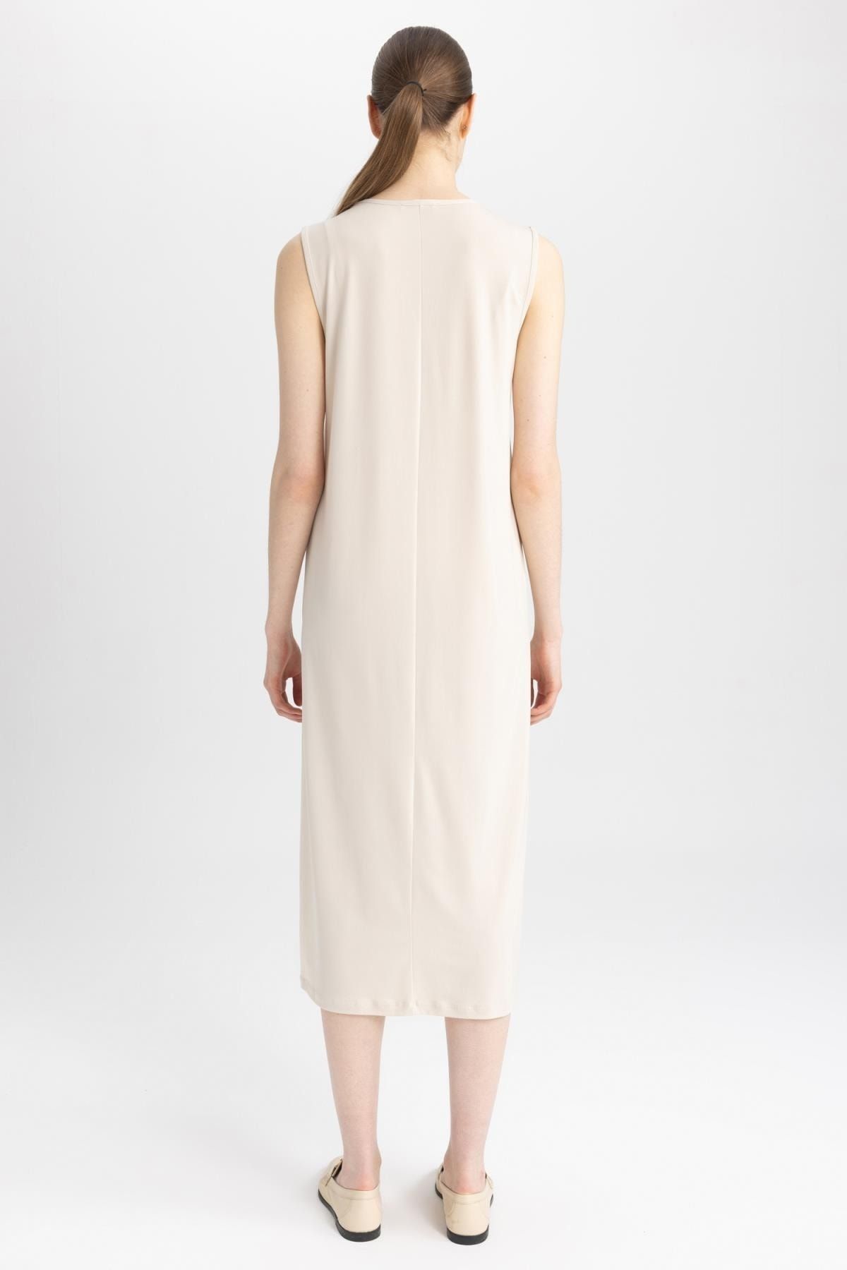 Regular Fit Kolsuz Midi Elbise