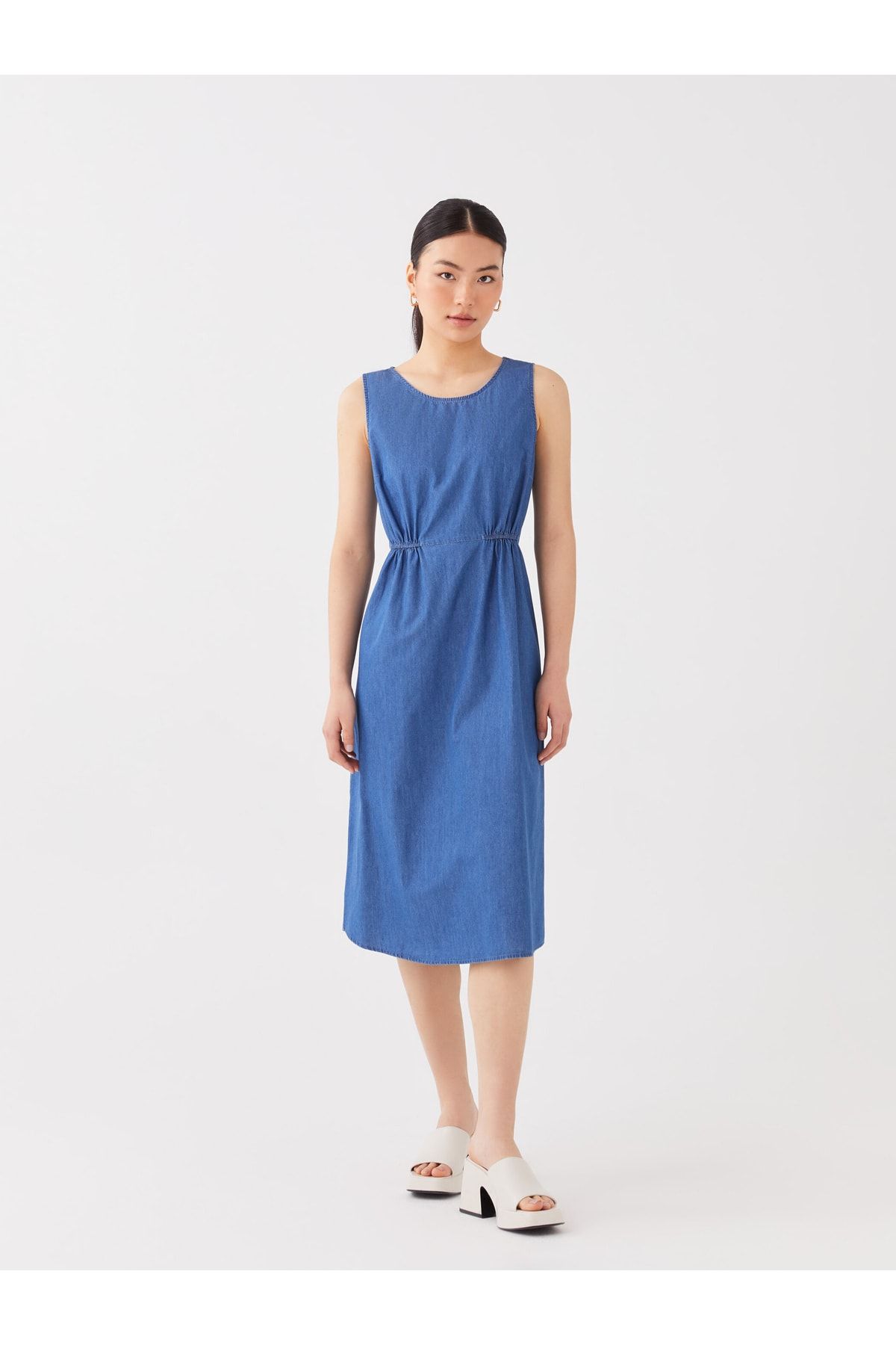 LC Waikiki Kleid Rosa Basic Fast ausverkauft
