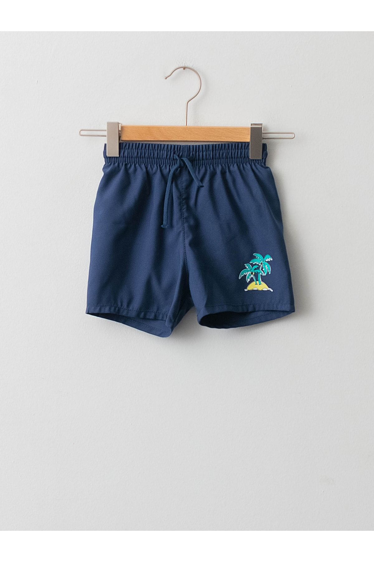 LC Waikiki Shorts Dunkelblau Mittlerer Bund