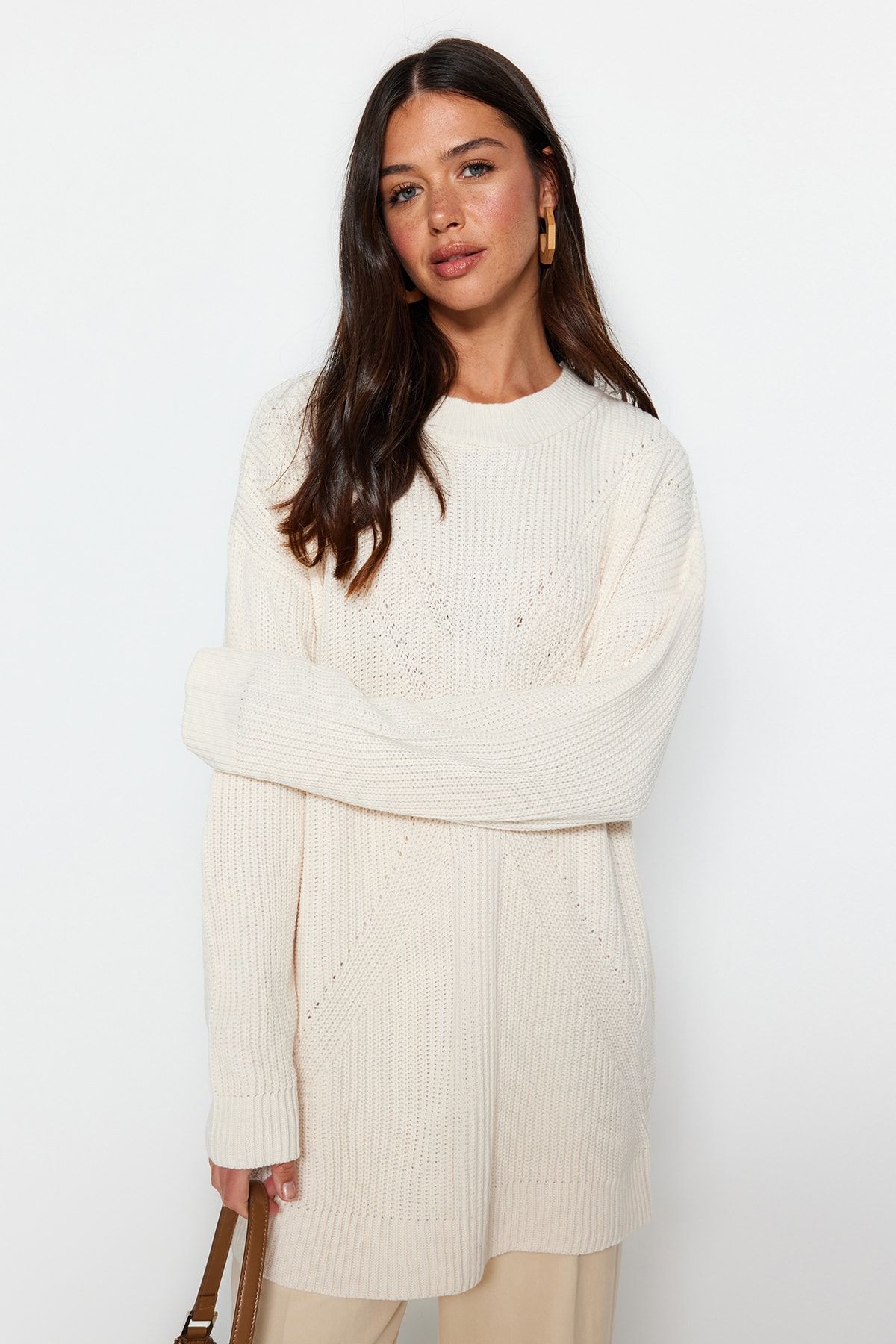 Trendyol Modest-Steiniger Strickpullover mit Rundhalsausschnitt TCTAW24AK00023 2