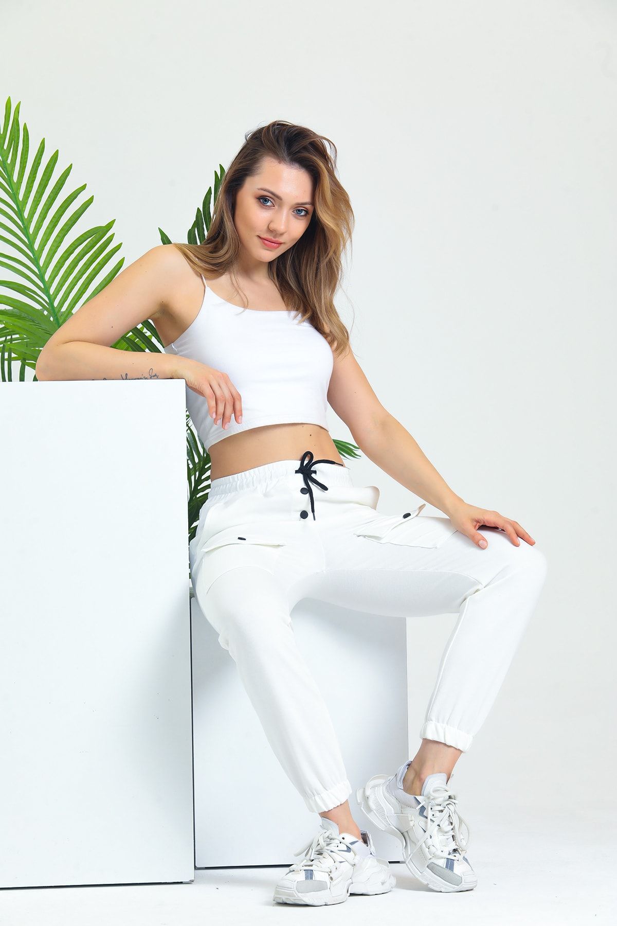 complete the look image