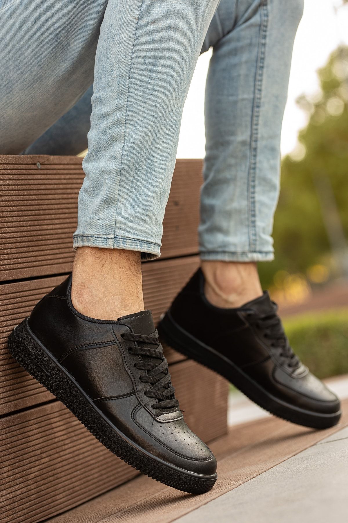 BOUIS Men s Casual Thick Sole Running Shoes Lace Up Black