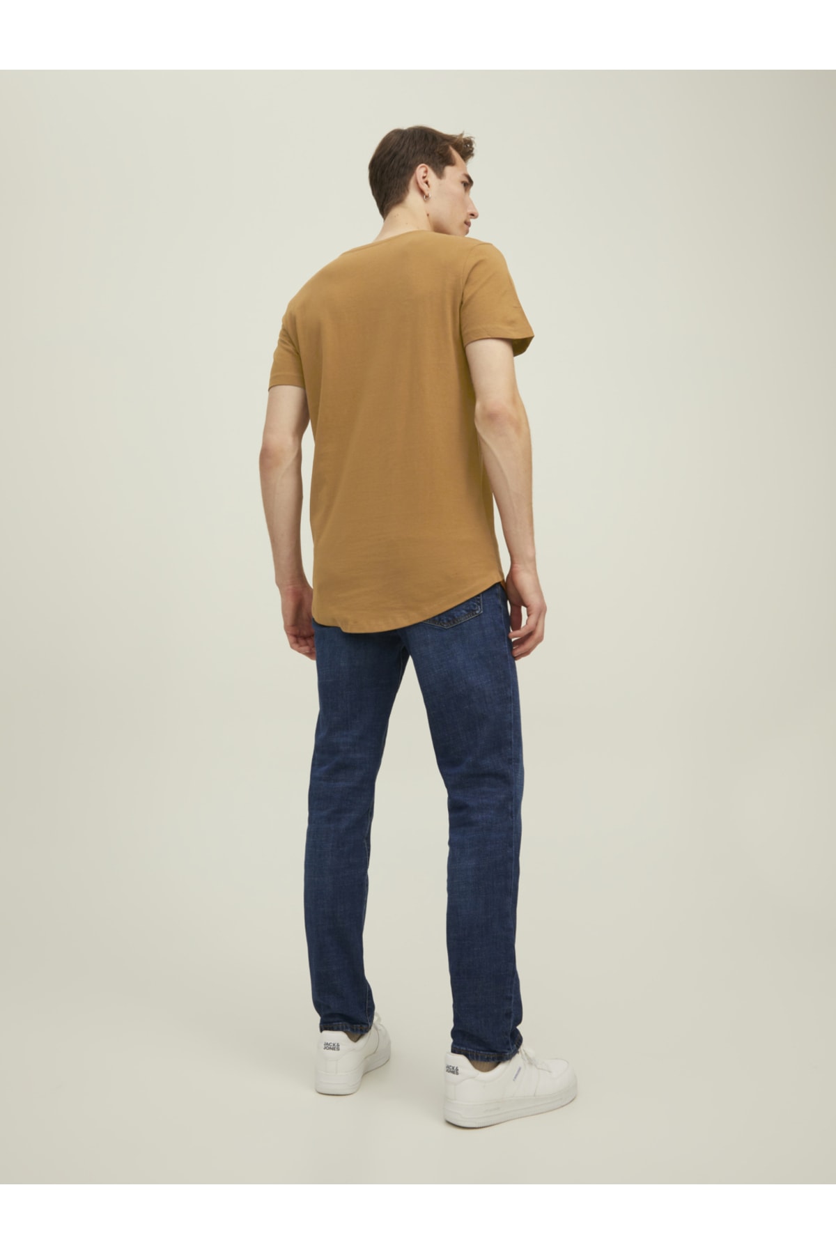 تی شرت جک اند جونز مردانه مودال قهوه ای بیسیک راسته Relaxed/ریلکس    بیسیک Daily/روزانه | Jack & Jones 12113648 TR - تصویر 3