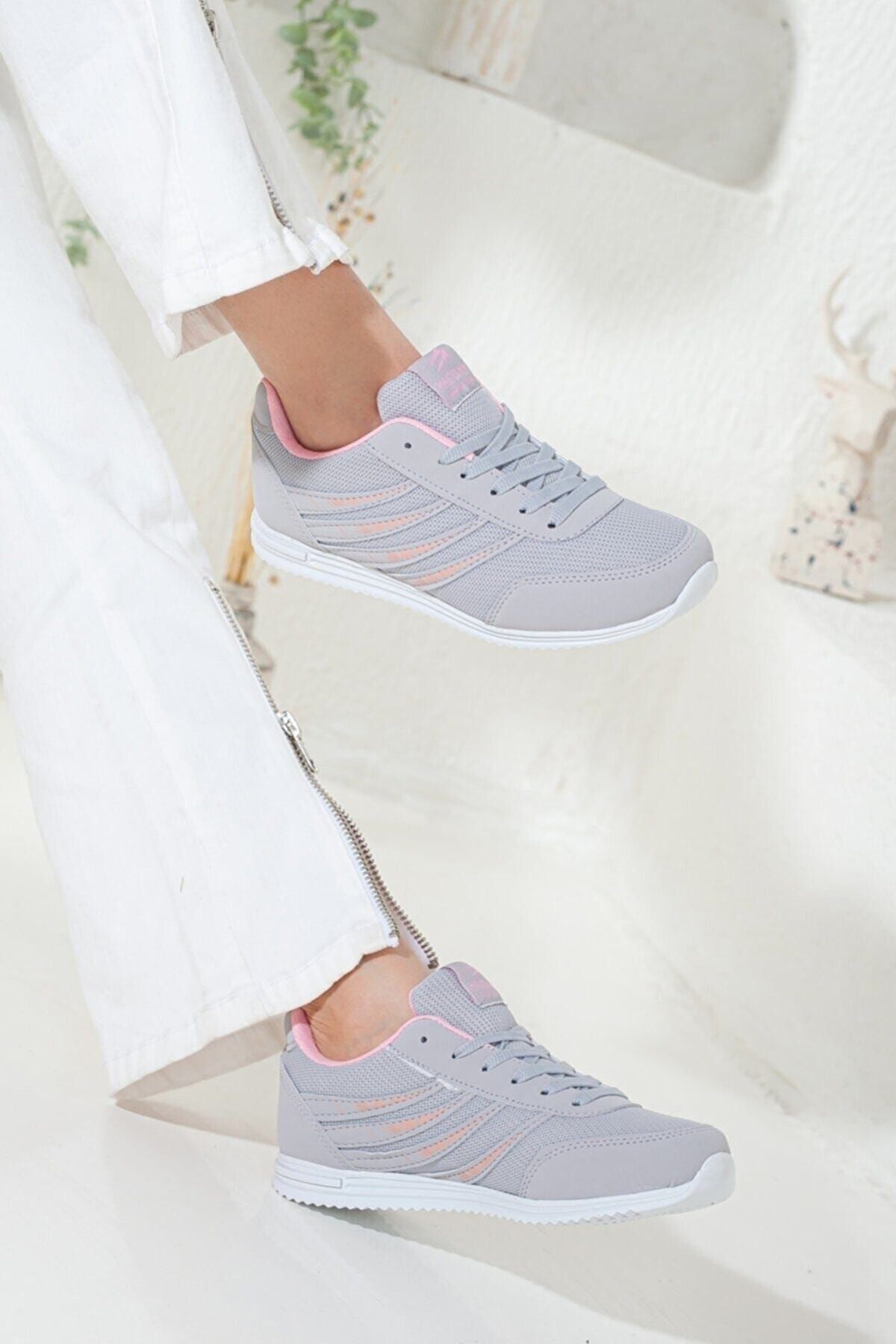 BOUIS Women s Gray Daily Lace Up Flat Comfortable Sole Soft