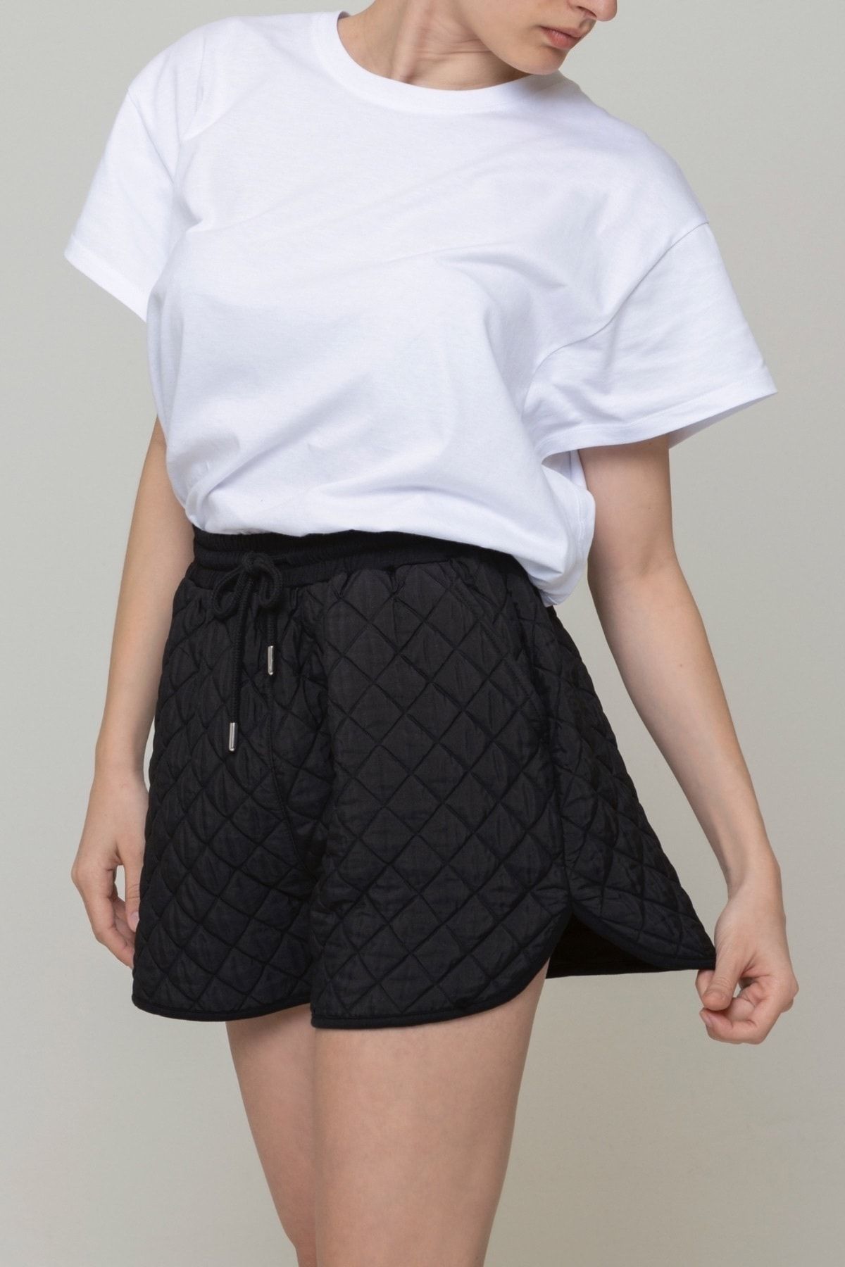 complete the look image