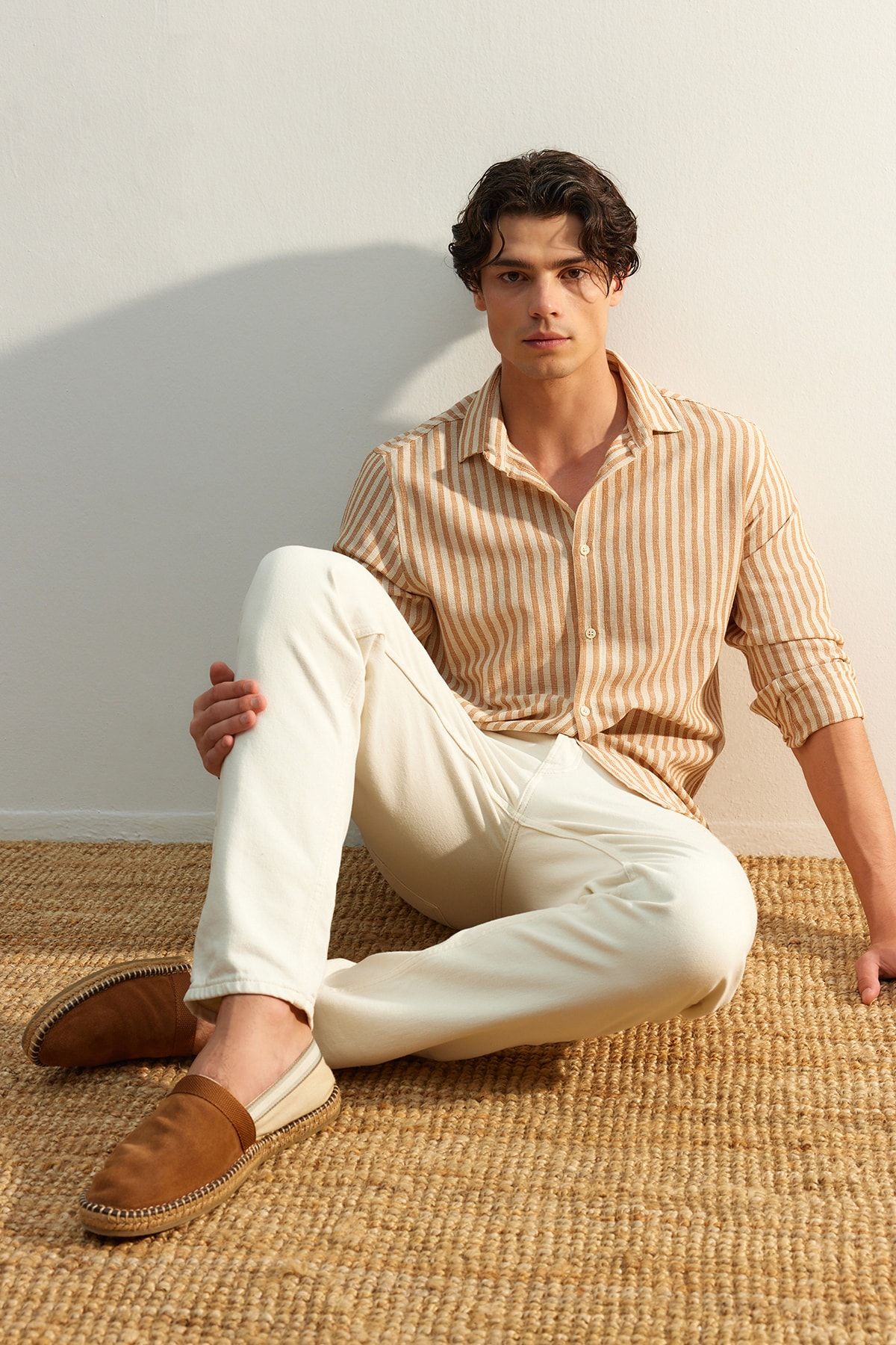Trendyol Collection-Cămașă cu textura în dungi Stone Regular Fit ediție limitată TMNSS23GO00062 2